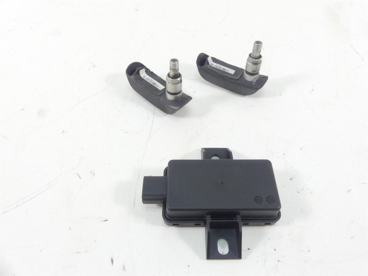 2017 BMW R1200GS GSW K50 Rdc Module & Tire Pressure Sensor Set 65758546222 {{ shop.shopifyCountryName }} - Mototech271