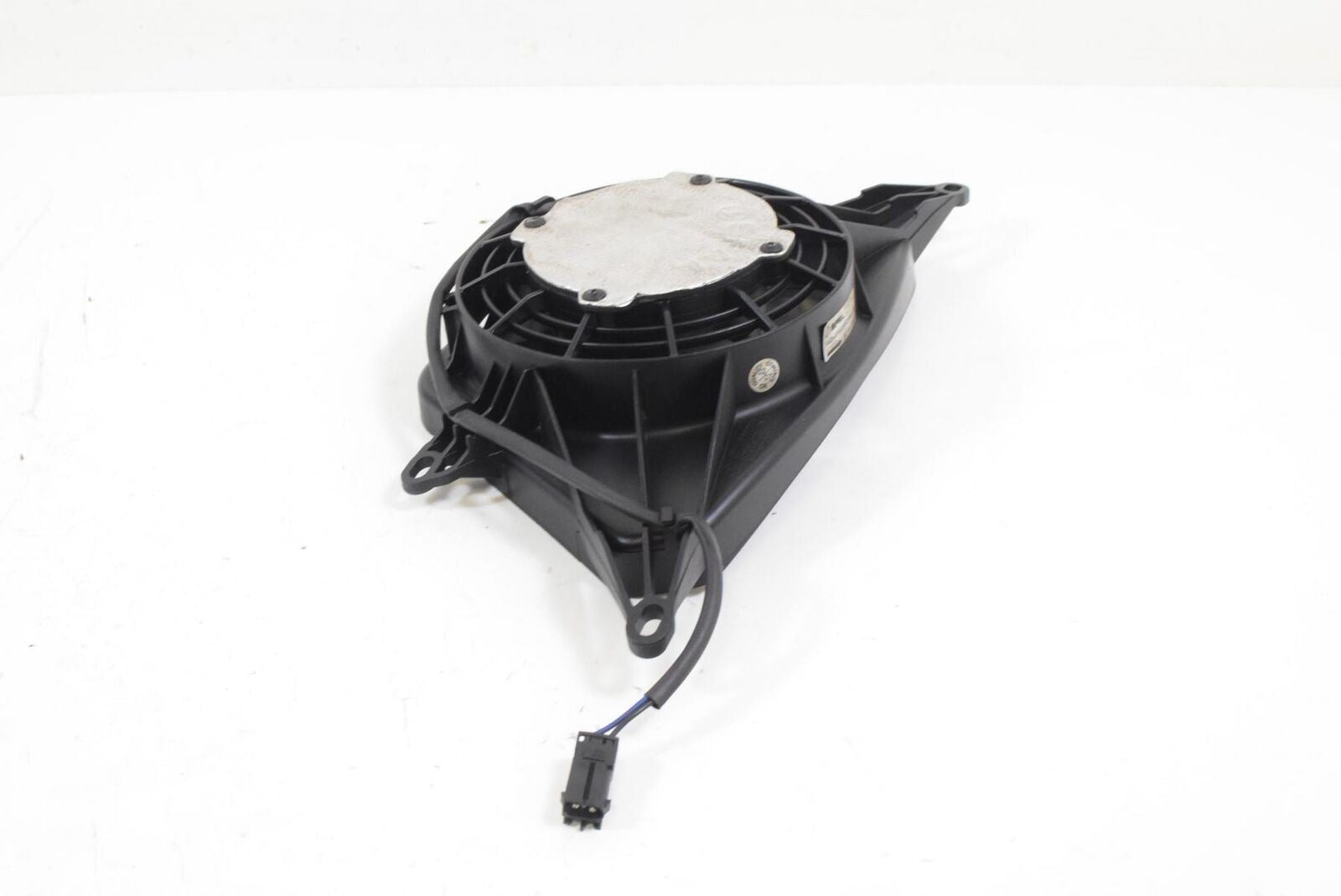 08 BMW K1200R K1200 R Sport K43 Radiator Cooling Fan & Reservoir 17117697291 {{ shop.shopifyCountryName }} - Mototech271
