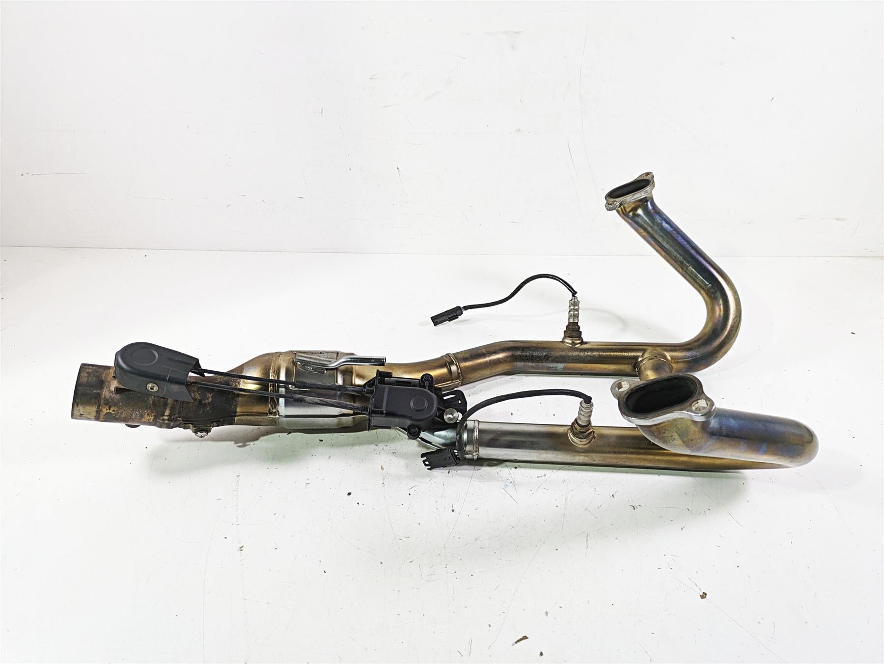 2014 BMW R1200 RT RTW K52 Oem Exhaust Header Manifold Pipe & Servo 18517712008 {{ shop.shopifyCountryName }} - Mototech271