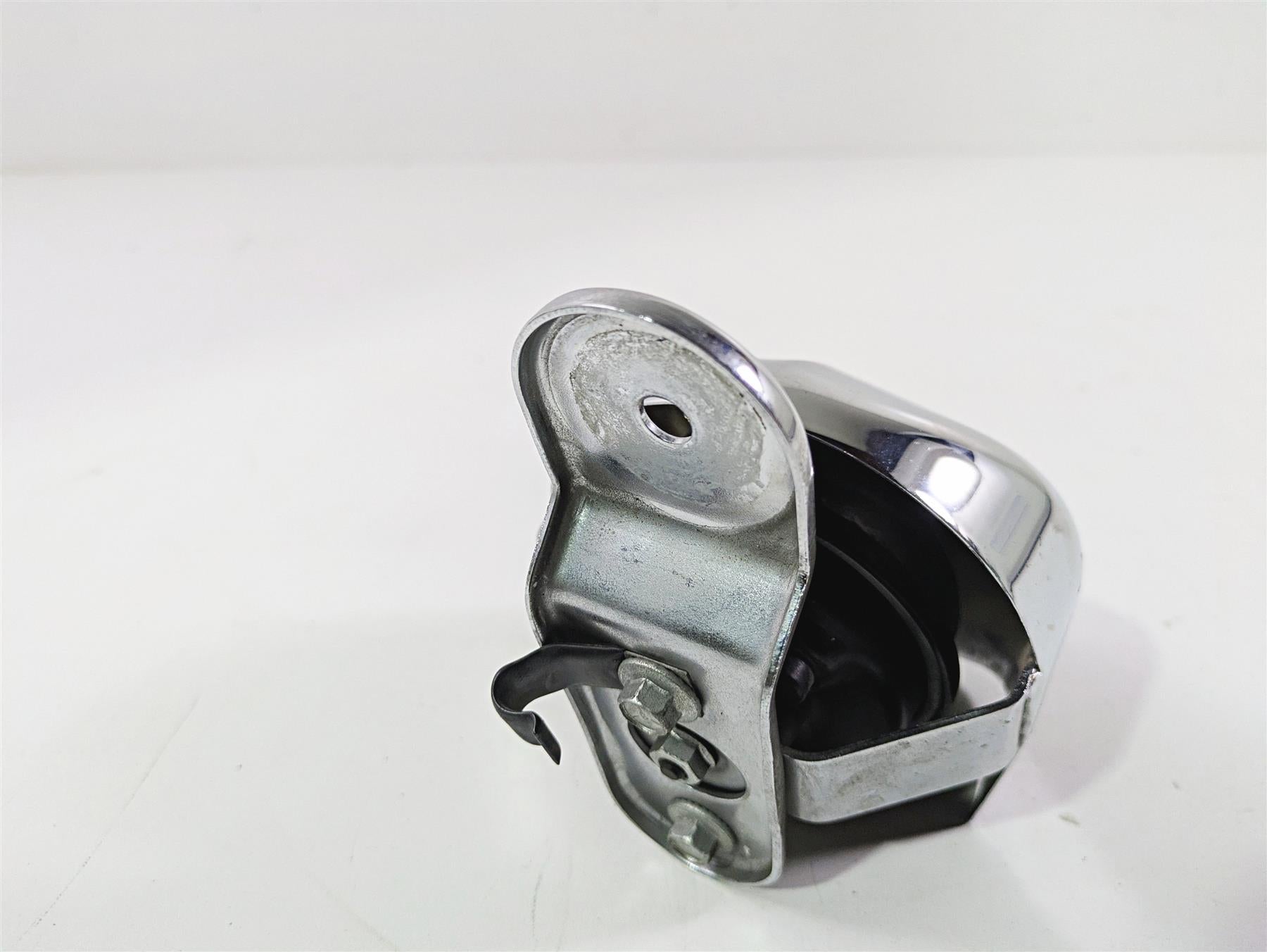 2017 Harley Softail Heritage Classic FLSTC Horn & Cover 61300478A 69060-90H {{ shop.shopifyCountryName }} - Mototech271