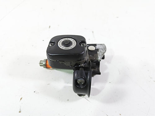 2012 Harley FLD Dyna Switchback Front Brake Master Cylinder 9/16