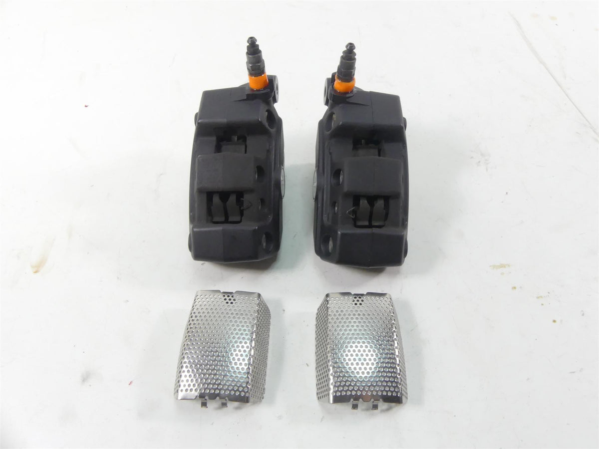 2010 Harley Touring FLHX Street Glide Front Brake Caliper Set 43027-08 44023-08 {{ shop.shopifyCountryName }} - Mototech271