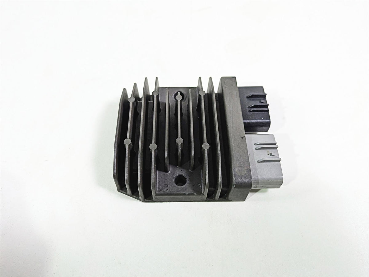 2019 Ducati Supersport 939 S Rectifier Voltage Regulator FH020AA 54040301B {{ shop.shopifyCountryName }} - Mototech271