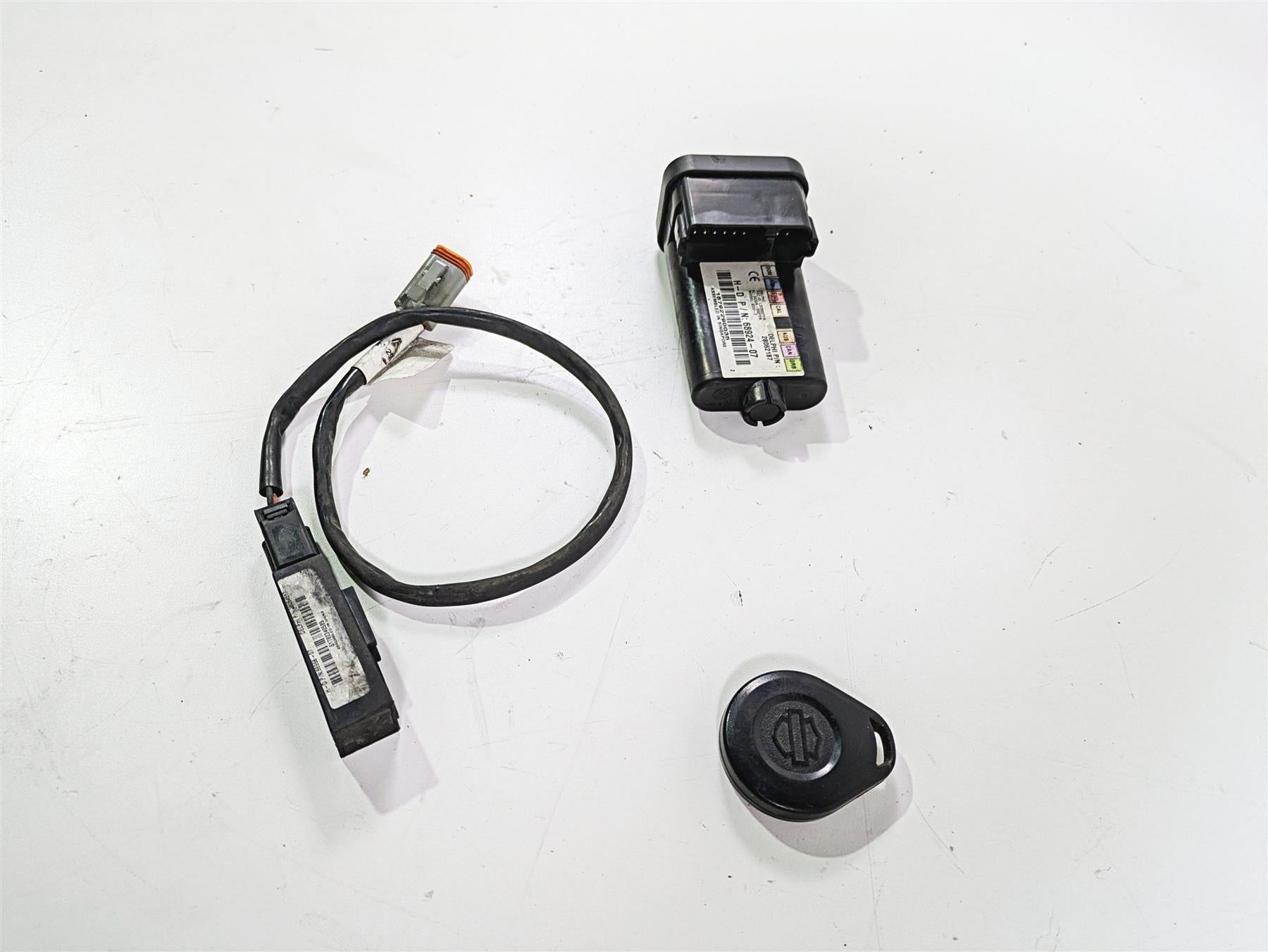 2010 Harley Touring FLHX Street Glide Tssm Security Mod Fob Antenna 68924-07 {{ shop.shopifyCountryName }} - Mototech271