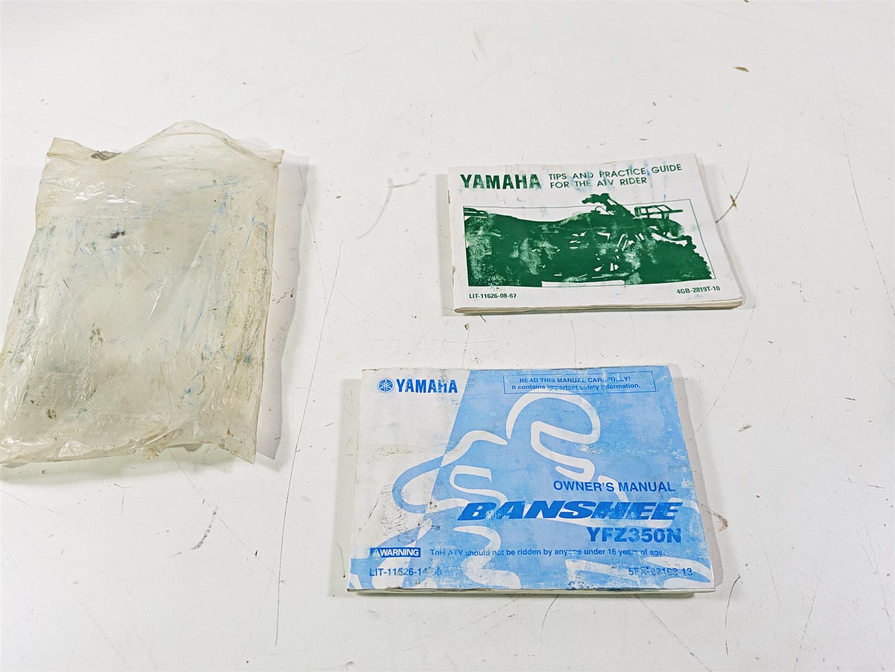 2001 Yamaha Banshee YFZ350 Owners Manual & Tips Book 5FK-28199-13 {{ shop.shopifyCountryName }} - Mototech271