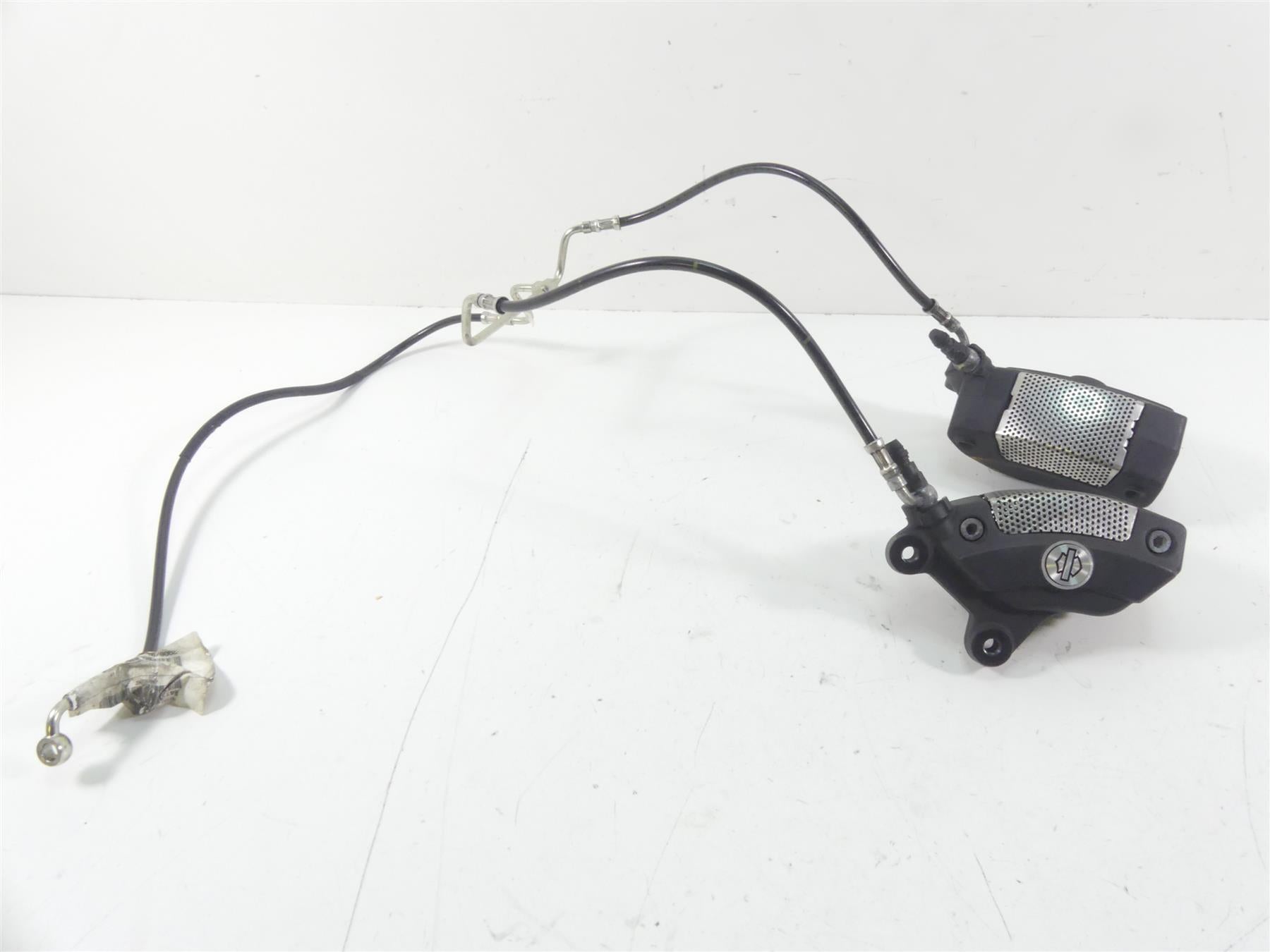 2016 Harley Touring FLTRX Road Glide Front Brake Caliper Set 43027-08 43023-08
