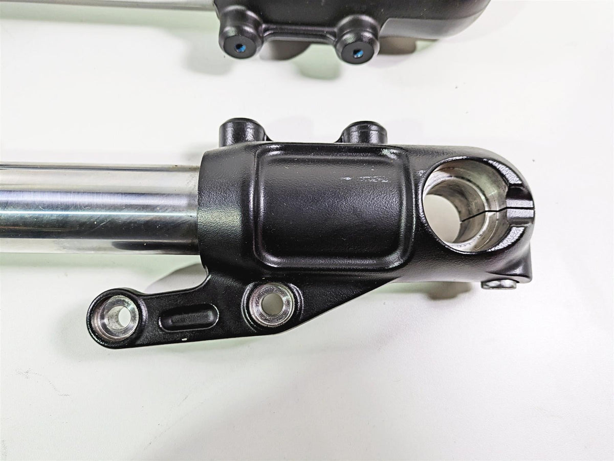 2019 Harley Softail FXDR 114 Straight Front Fork Leg Set 45400202 45400201 {{ shop.shopifyCountryName }} - Mototech271