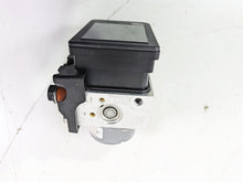 Load image into Gallery viewer, 2019 Triumph Speed Triple RS 1050 Abs Brake Pump Module Unit T2029204 | Mototech271
