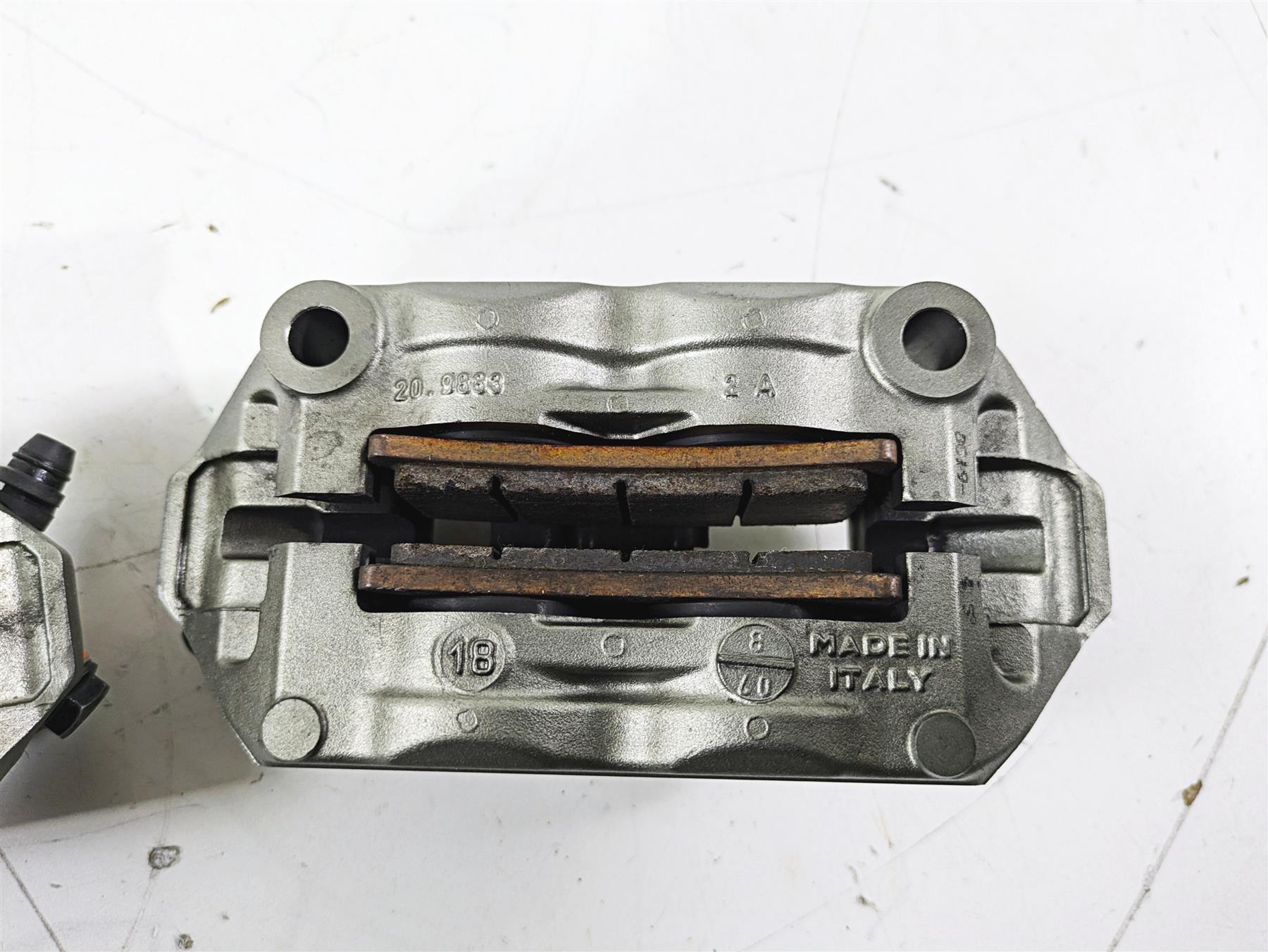 2019 Triumph Speed Triple RS 1050 Brembo M4 Front Brake Calipers 100mm T2023530 {{ shop.shopifyCountryName }} - Mototech271