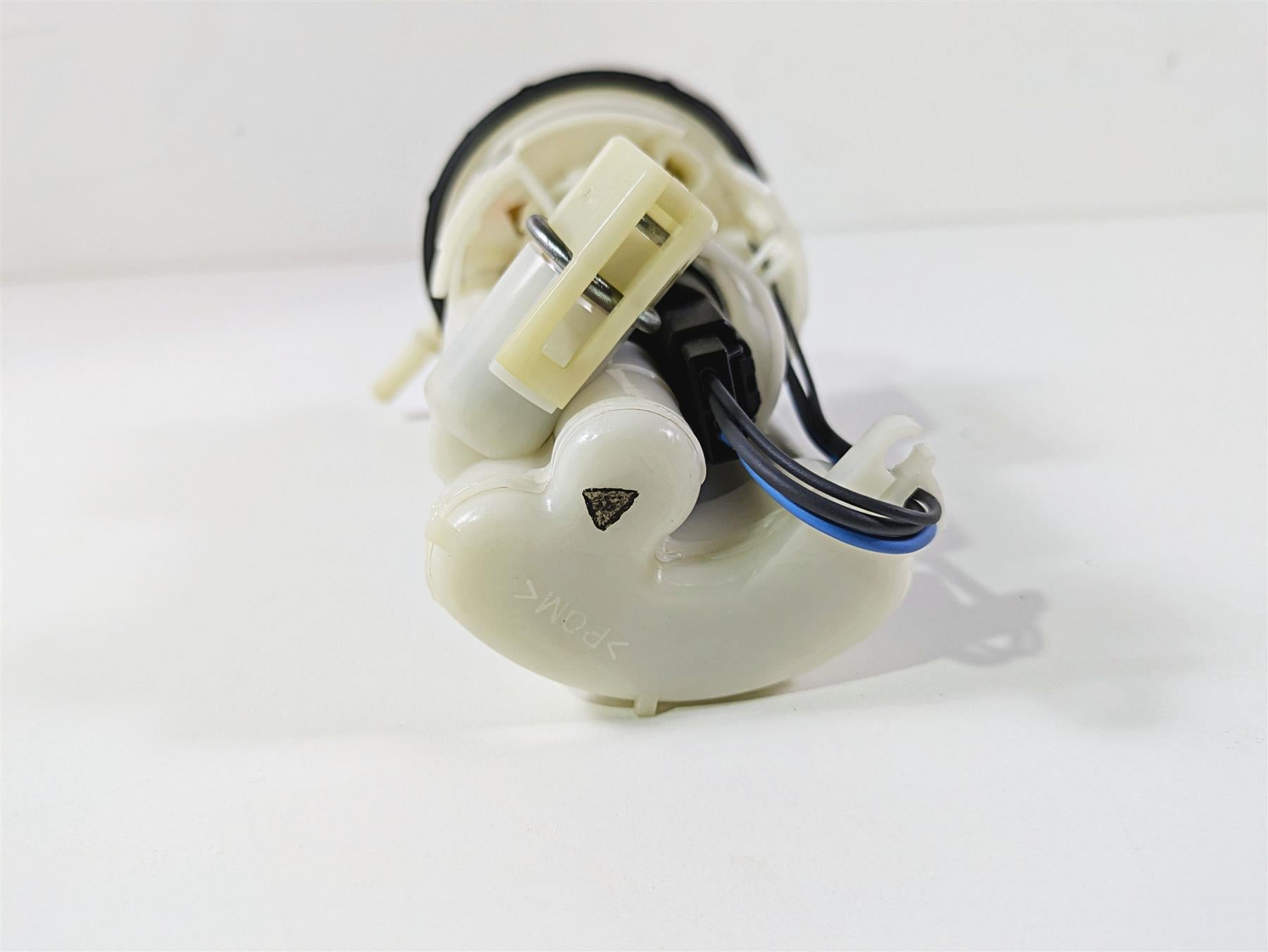 2015 Triumph Tiger Explorer XC Denso Fuel Gas Petrol Pump - Tested T2400735 {{ shop.shopifyCountryName }} - Mototech271