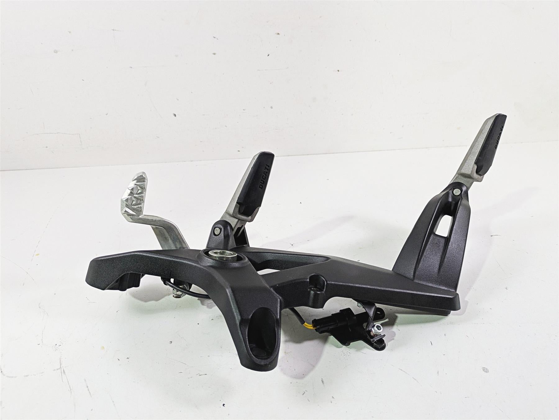 2016 Ducati Monster 1200 S Right Foot Peg & Brake Pedal Set 82412282BB 82432801A {{ shop.shopifyCountryName }} - Mototech271