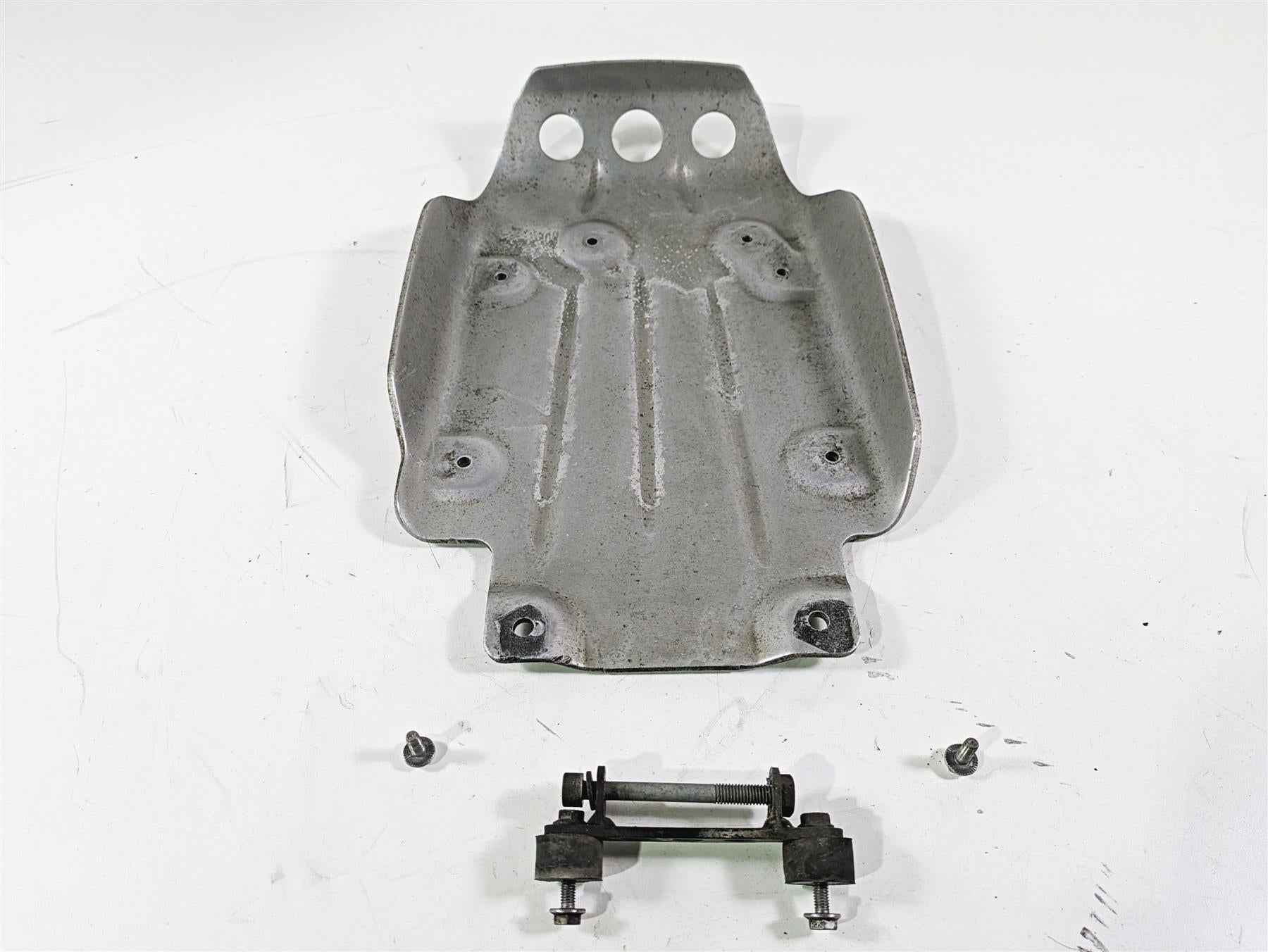 2004 BMW R1150GS R21 Engine Skid Plate Protection Guard 11117665608 {{ shop.shopifyCountryName }} - Mototech271