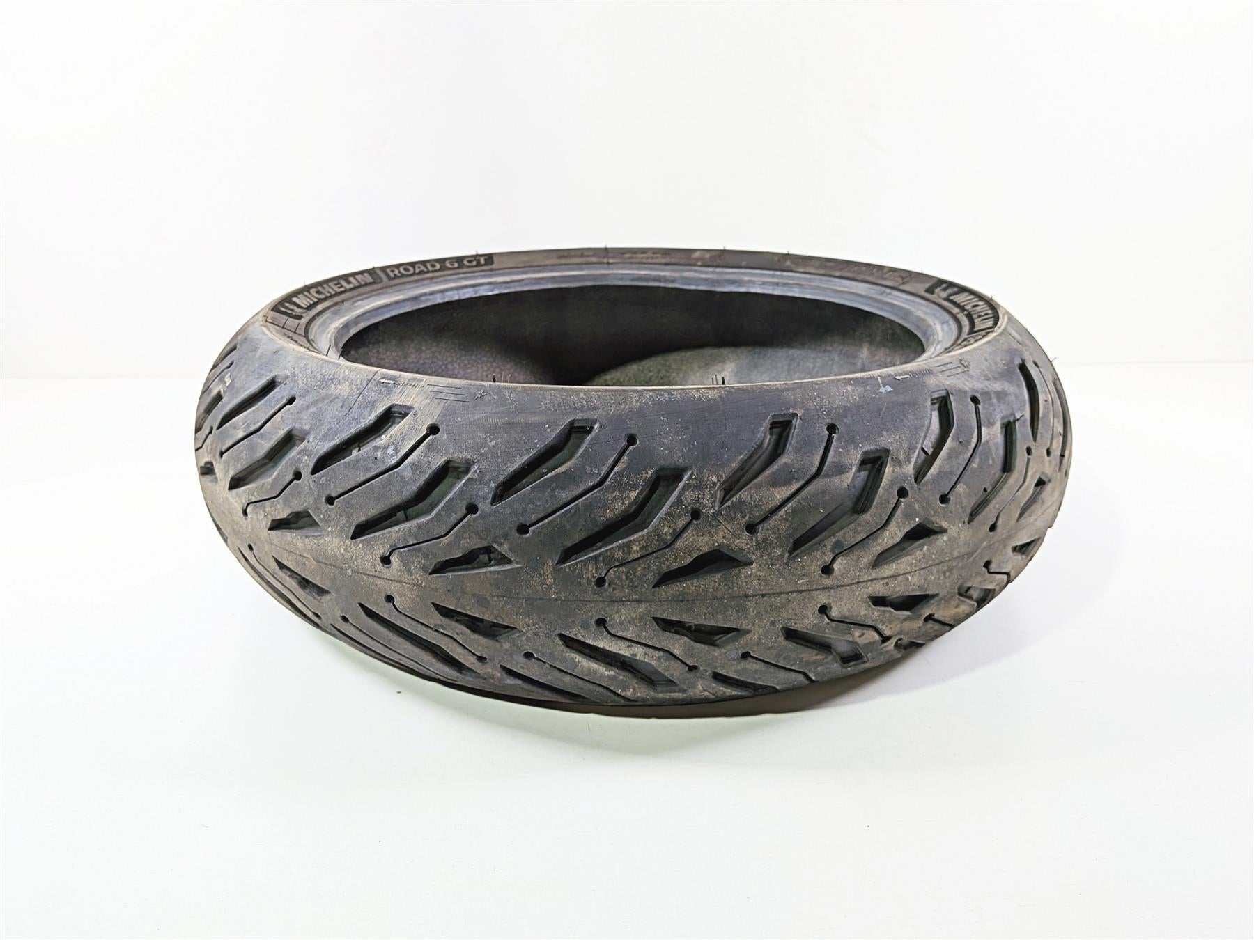 Used Rear Motorcycle Tire Michelin Road 6 GT 2CT+ 180/55R17 89542 {{ shop.shopifyCountryName }} - Mototech271