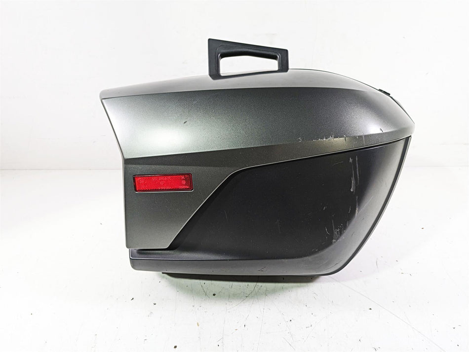 2014 BMW R1200 RT RTW K52 Right Saddlebag Saddle Bag Case 46547728664 {{ shop.shopifyCountryName }} - Mototech271