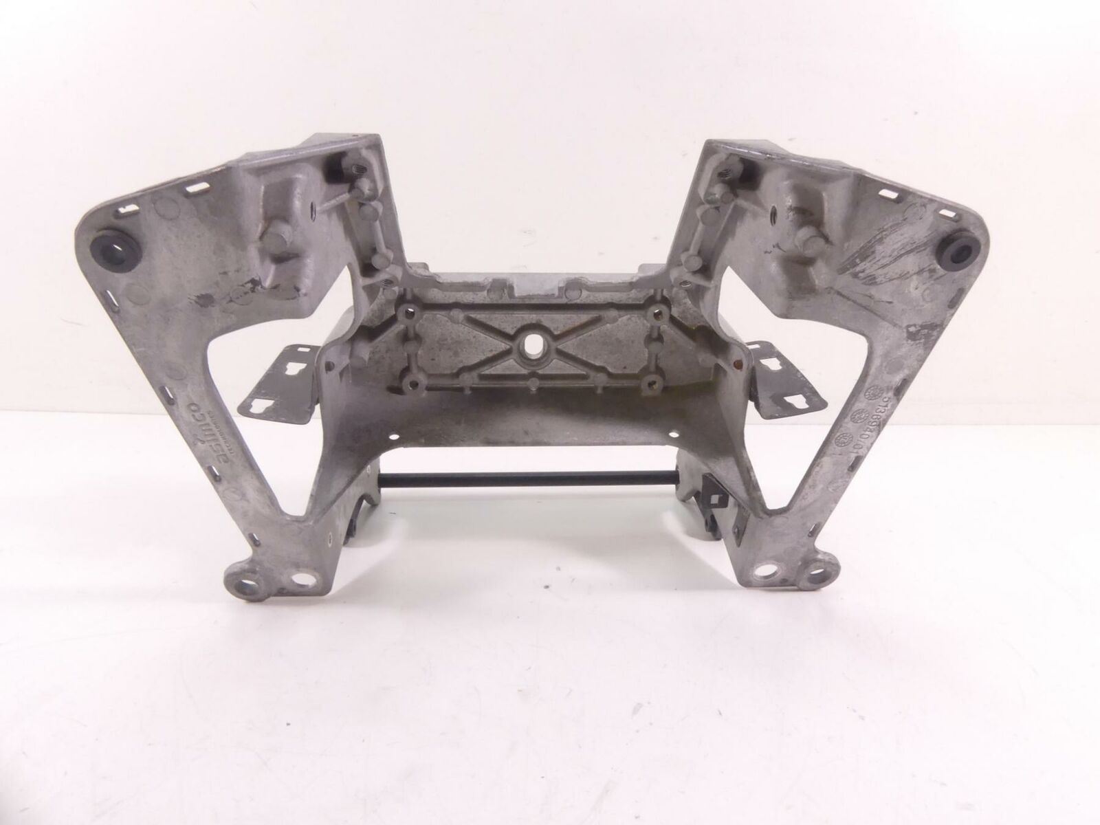 2010 Victory Vision Tour Front Fairing Holder Mounts Stay Bracket Support 513694 {{ shop.shopifyCountryName }} - Mototech271
