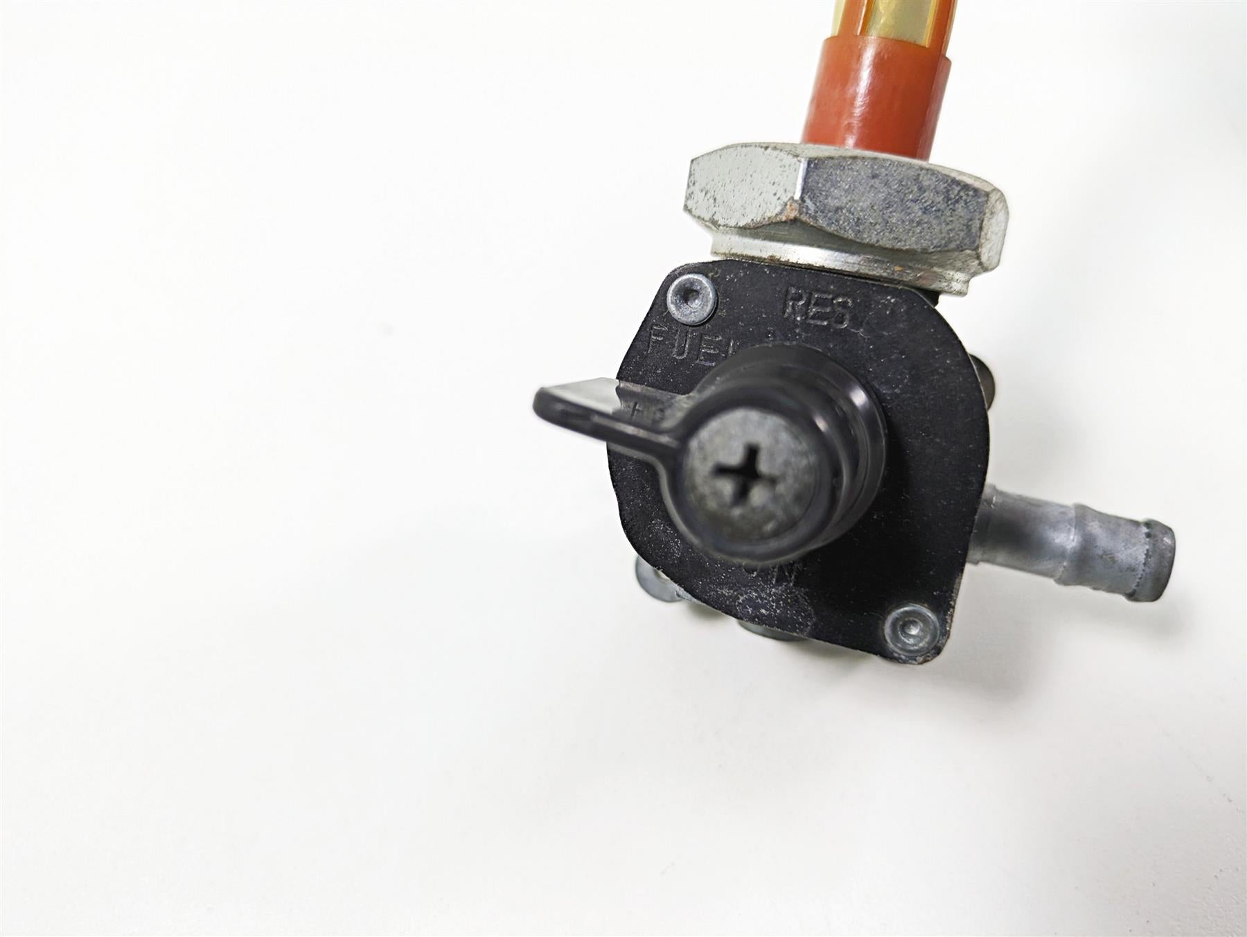 2006 Honda V-Twin VTX1300 R Keihin Fuel Gas Valve Petcock 16950-MEM-672 {{ shop.shopifyCountryName }} - Mototech271