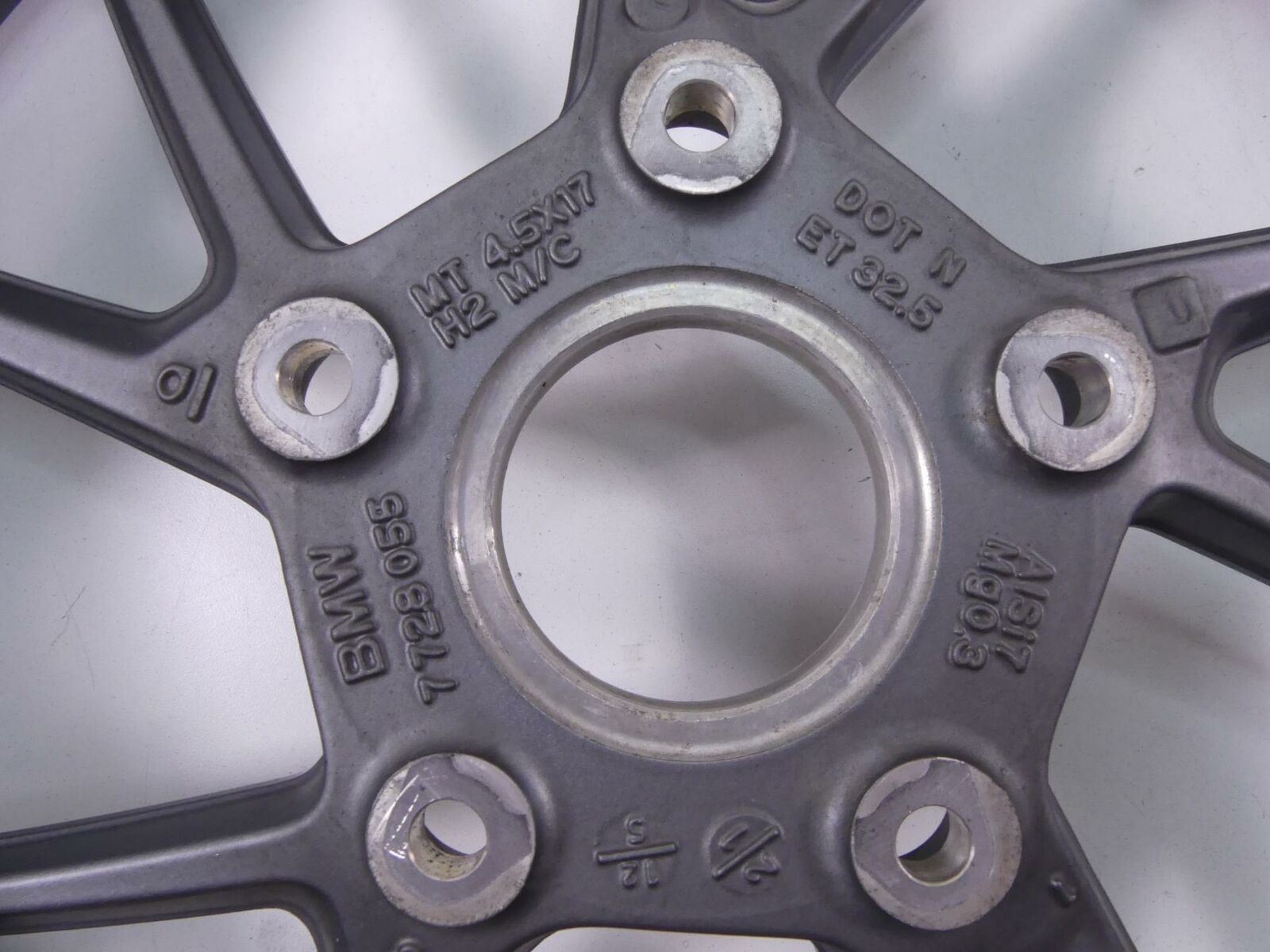 2013 BMW R1200GS GSW K50 Straight Rear Wheel Rim 4.5x17 36318534190 {{ shop.shopifyCountryName }} - Mototech271