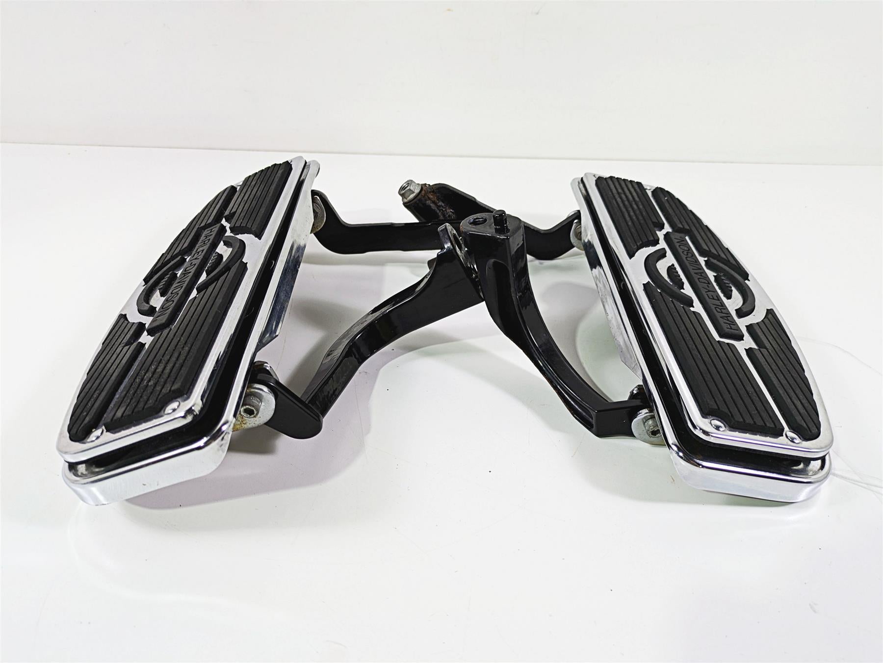 2010 Harley Touring FLHTK Electra Glide Floorboard Foot Control Set 52719-10 {{ shop.shopifyCountryName }} - Mototech271