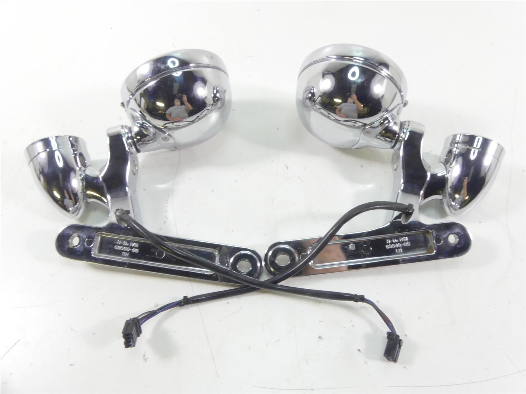 2007 Harley Touring FLHTCU SE CVO Electra Glide Front Spot Led Lights 69548-06 {{ shop.shopifyCountryName }} - Mototech271