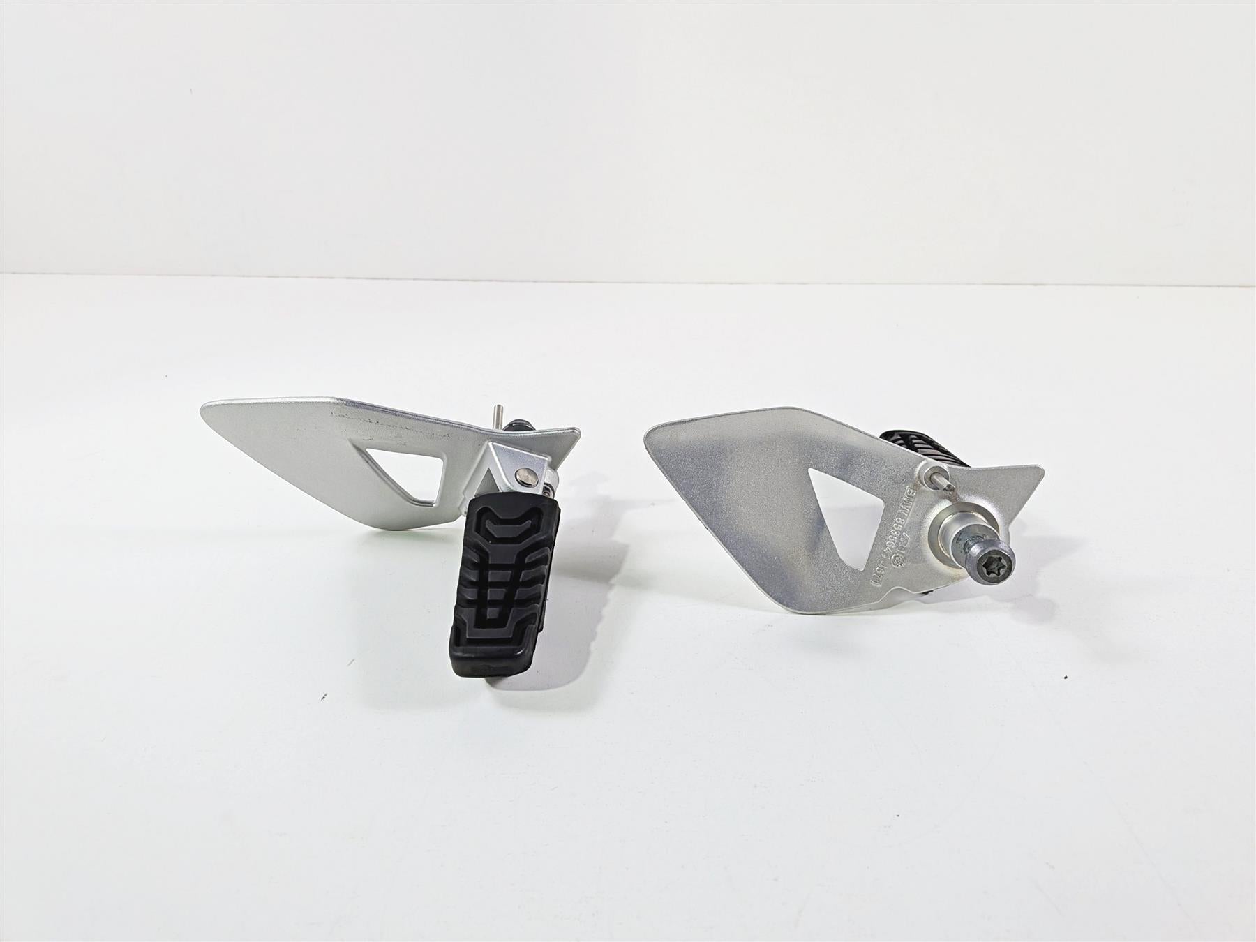 2023 BMW R1250RT RTP K52 Left Right Front Rider Foot Peg Set 46718560382 {{ shop.shopifyCountryName }} - Mototech271