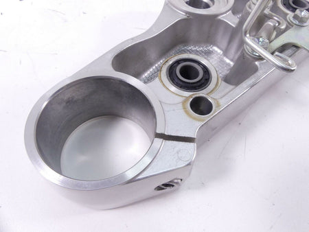 2006 Suzuki M109R VZR1800 Boulevard Upper Triple Tree Clamp 57mm 51311-48G00 {{ shop.shopifyCountryName }} - Mototech271