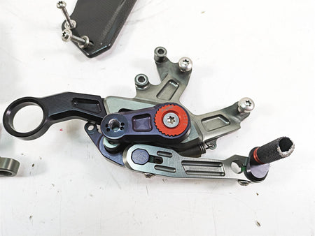 2015 BMW S1000RR K46 Hp4 Left Right Foot Peg Lever Set 77258550774 77258550773 {{ shop.shopifyCountryName }} - Mototech271