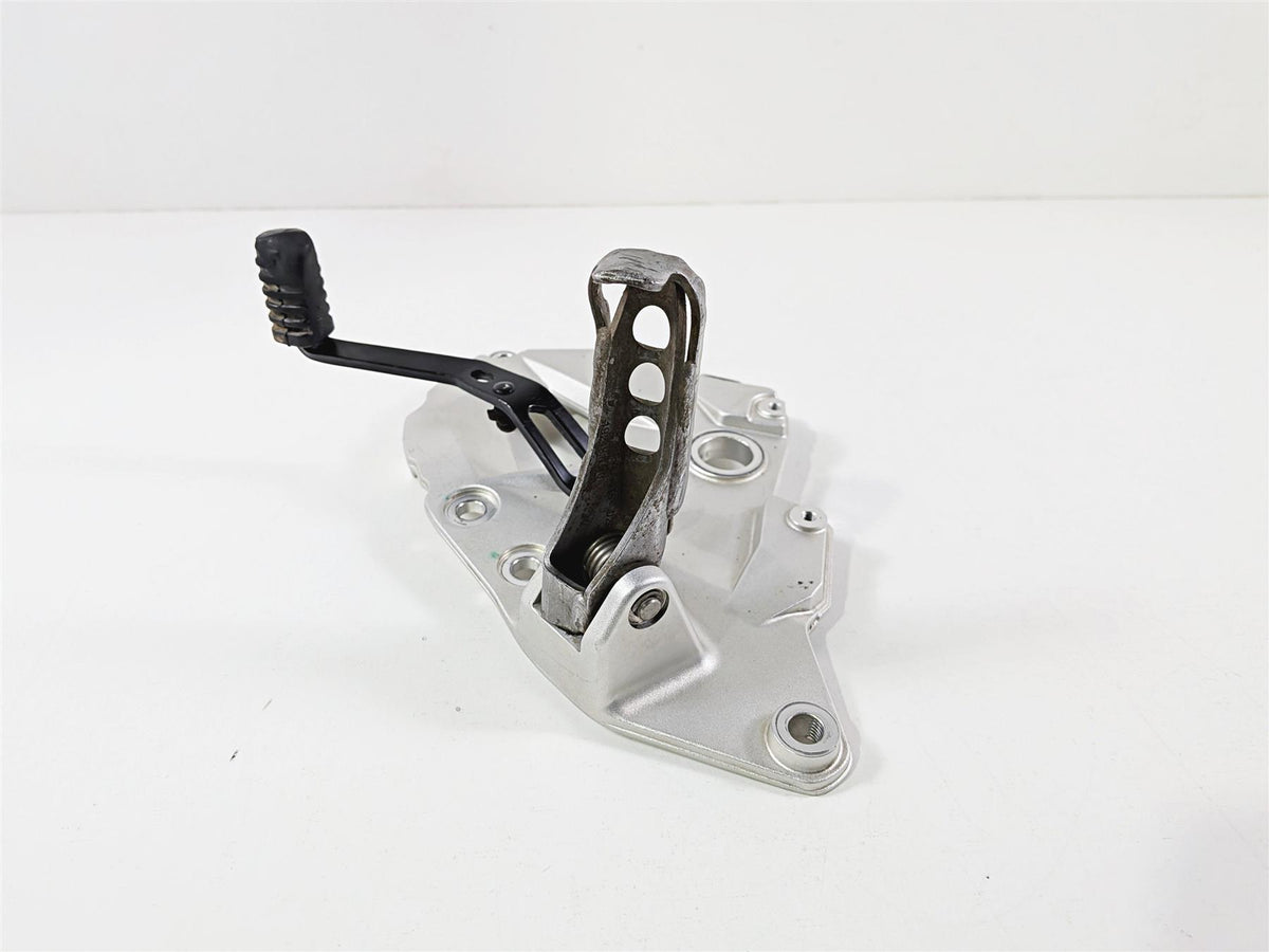 2023 BMW F850GS K81 Front Left Foot Peg & Shifter 46718393175 23418565155 {{ shop.shopifyCountryName }} - Mototech271