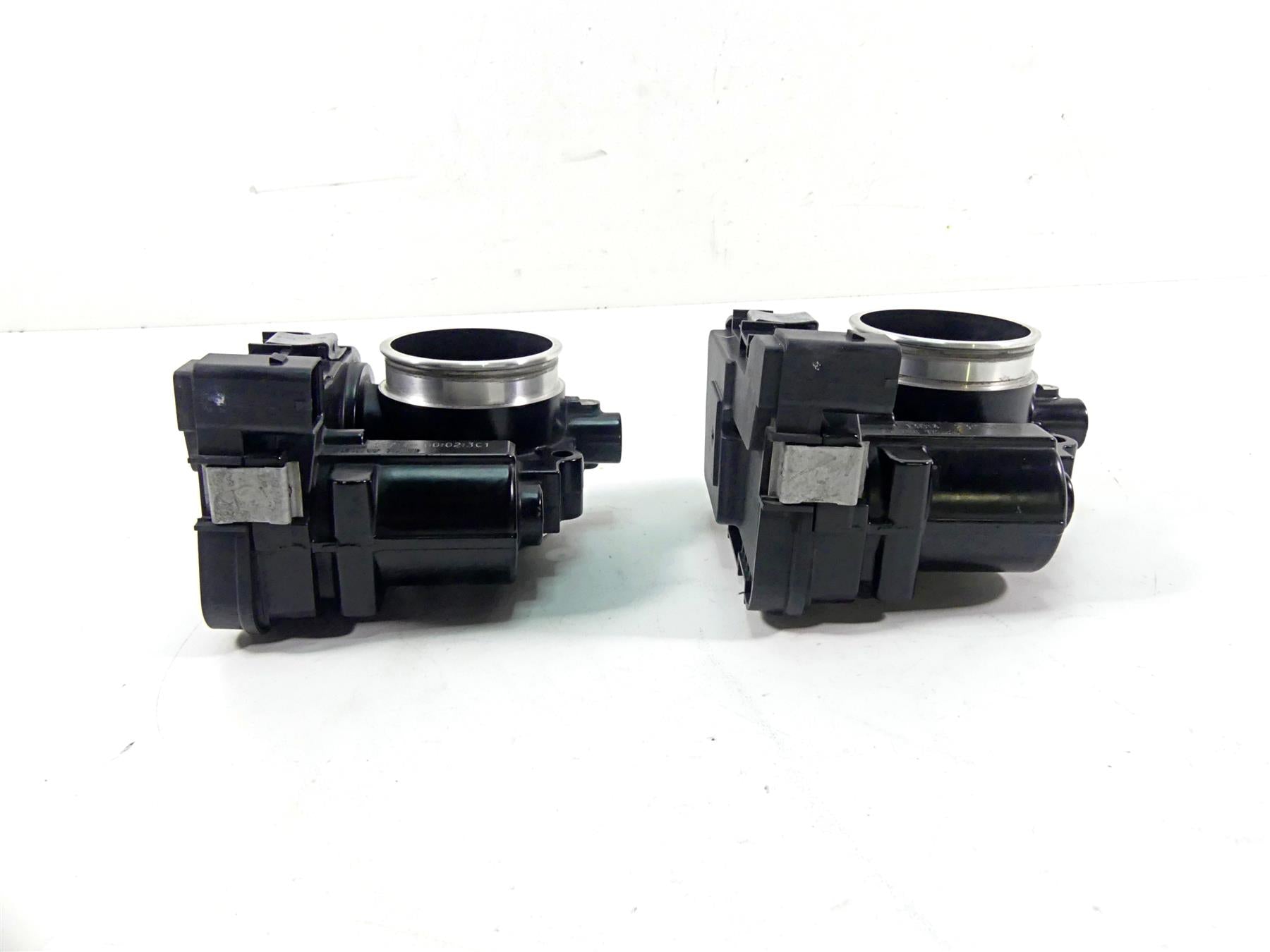 2014 BMW R1200GS K50 Throttle Body Bodies Set 13548564959 {{ shop.shopifyCountryName }} - Mototech271