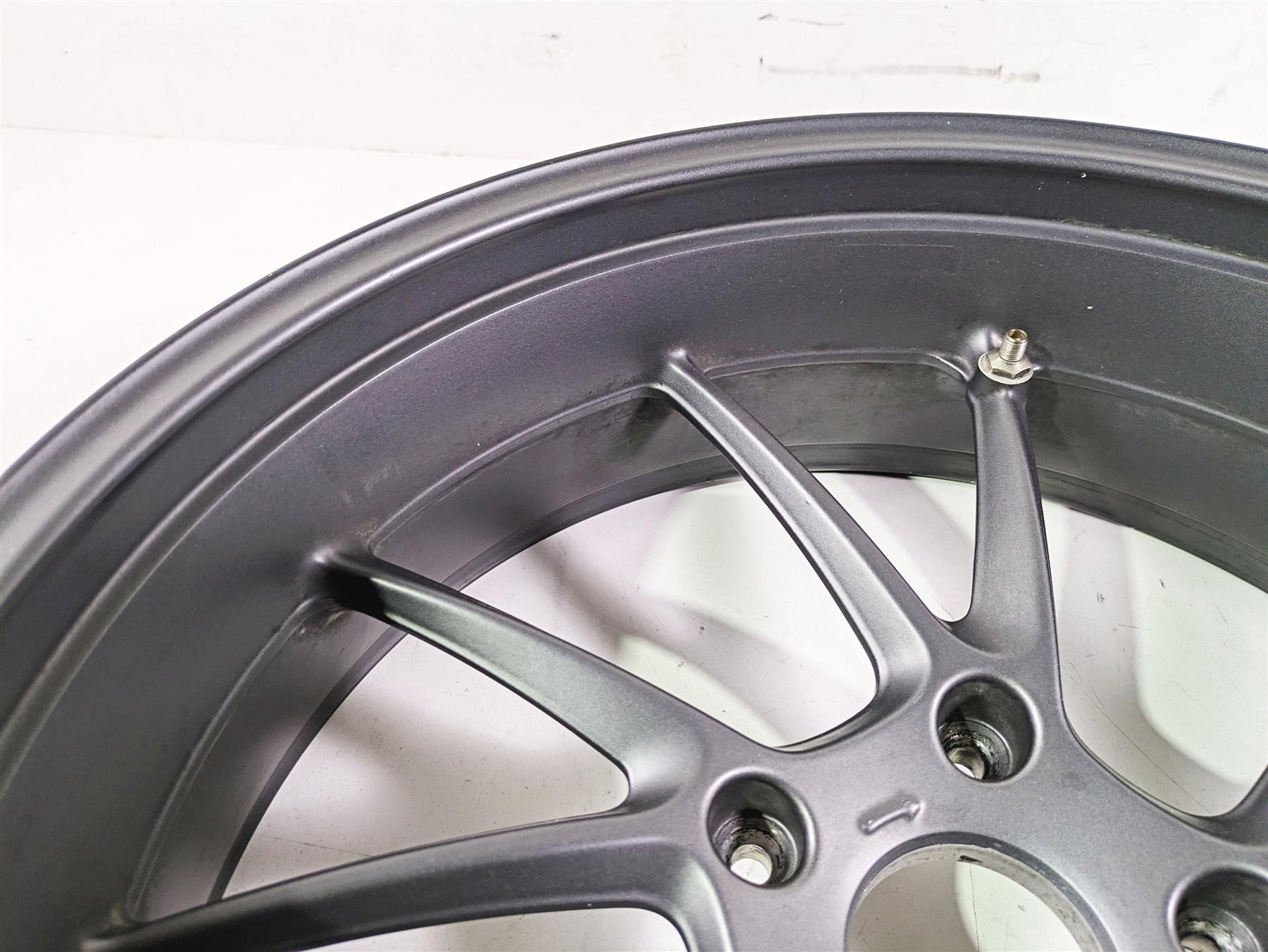 2016 BMW R1200RS K54 Straight Rear Wheel Rim 17x5.5 36318556340 {{ shop.shopifyCountryName }} - Mototech271