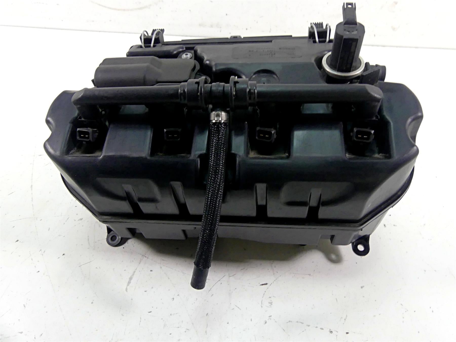 2018 BMW S1000RR K46 Airbox Cleaner Breather & Fuel Injector Set 13718561315 | Mototech271