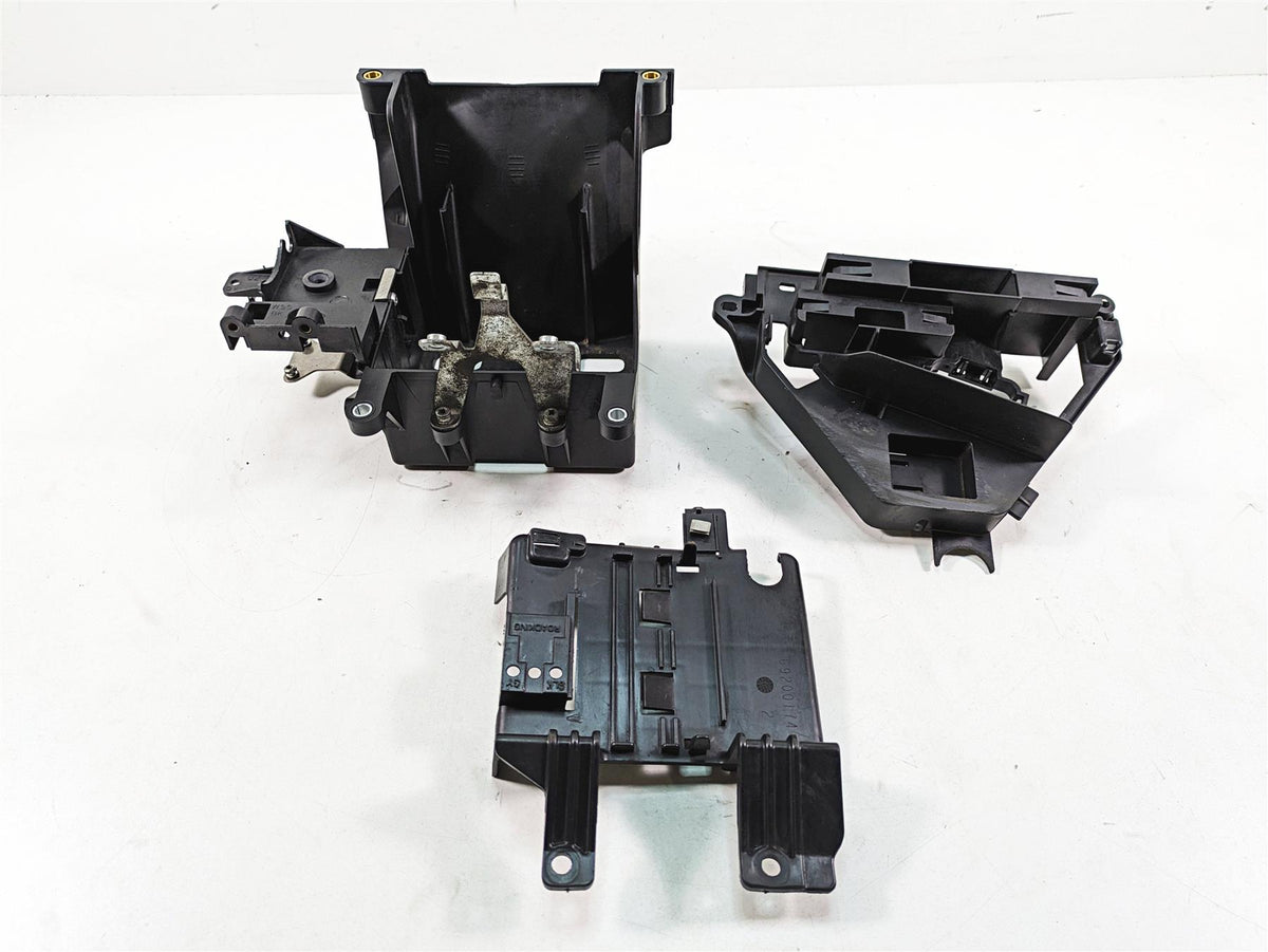 2018 Harley Touring FLHXSE CVO Street Glide Battery Tray & Holder Set 66000010A {{ shop.shopifyCountryName }} - Mototech271
