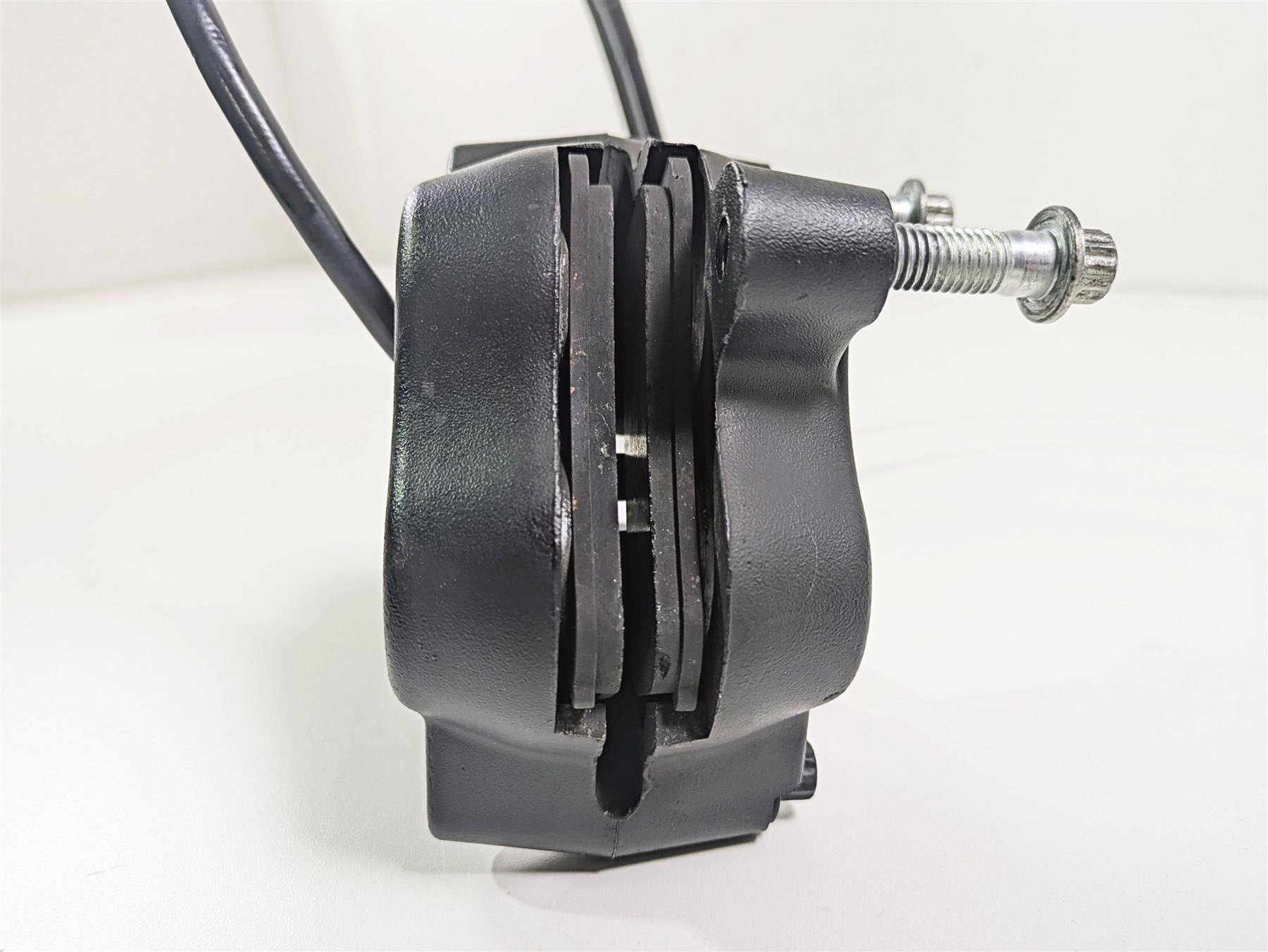 2009 Harley FXDC Dyna Super Glide Front Brake Caliper + Line 44046-08 {{ shop.shopifyCountryName }} - Mototech271