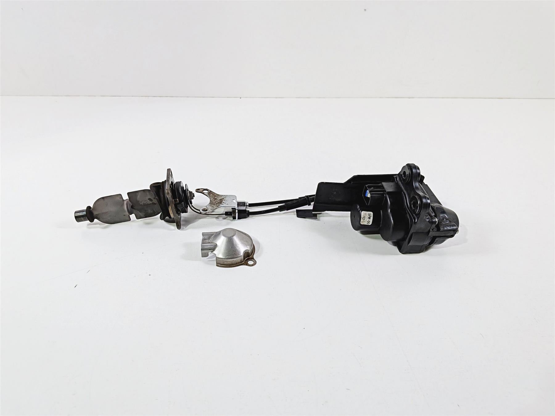 2008 Yamaha YZF R1 RN19 Exhaust Valve & Actuator Servo Motor 5VY-85820-10-00 {{ shop.shopifyCountryName }} - Mototech271