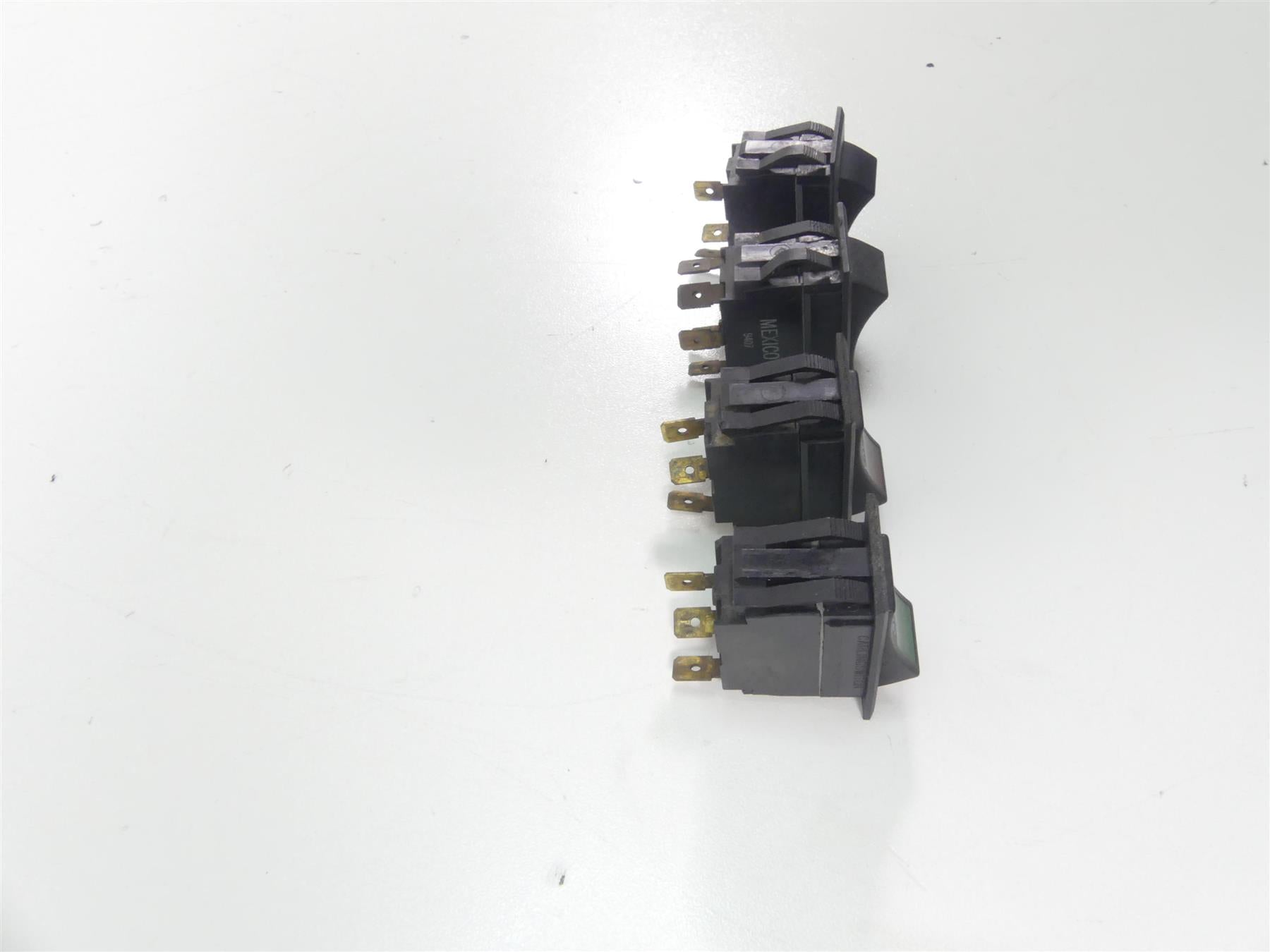 1995 Harley Touring FLHTCU Electra Glide Dash Spot Cruise Switch Set 71505-89 {{ shop.shopifyCountryName }} - Mototech271