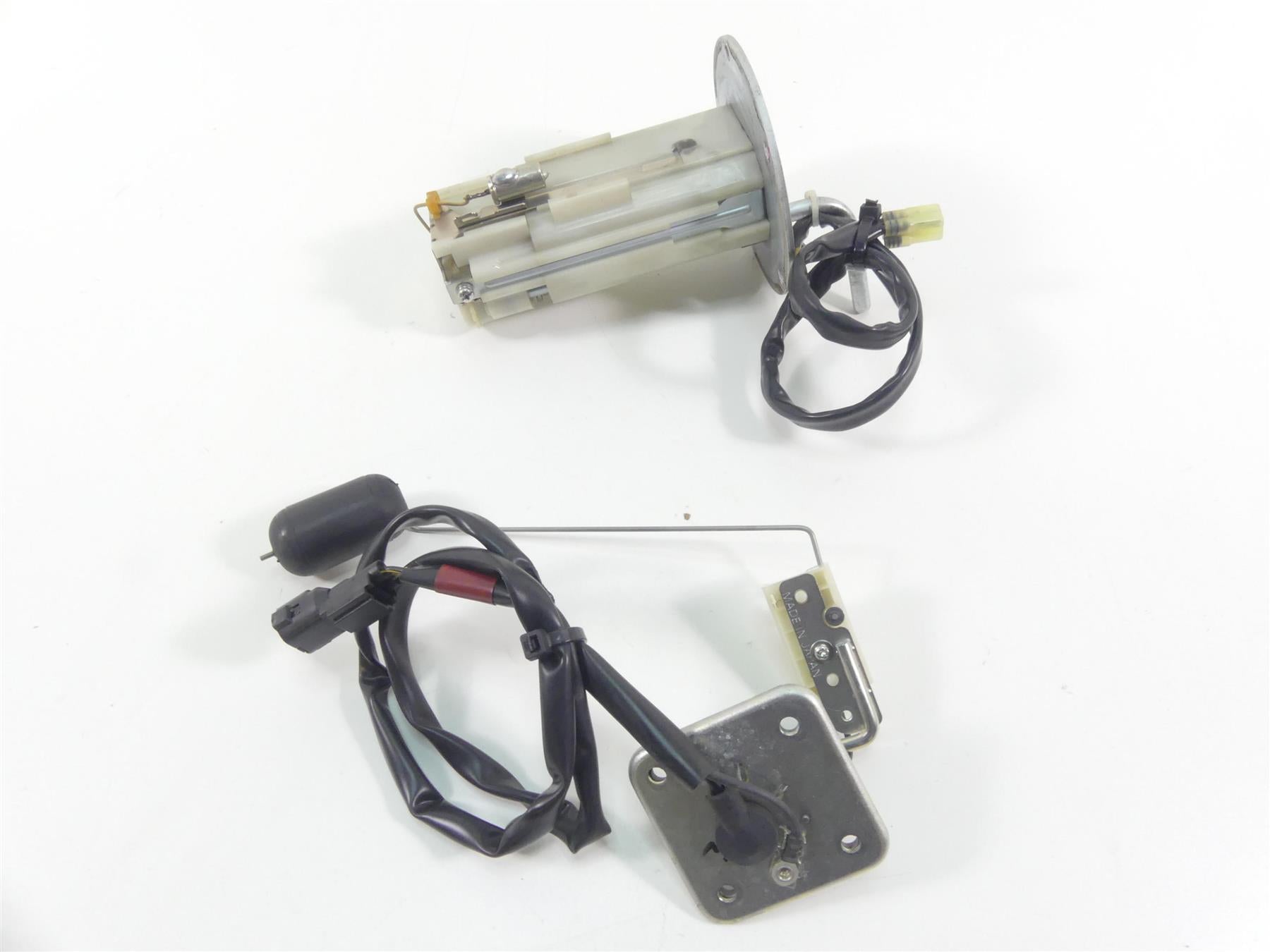 2012 Kawasaki ZX1400 ZX14R Ninja Fuel Gas Pump & Sending Unit 49040-0024 {{ shop.shopifyCountryName }} - Mototech271