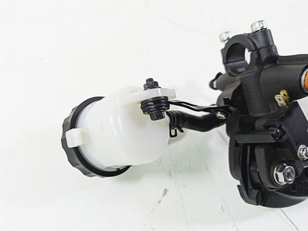 2024 Kawasaki ZX6R ZX636 Ninja Front Radial Brake Master Cylinder 43015-0702 {{ shop.shopifyCountryName }} - Mototech271