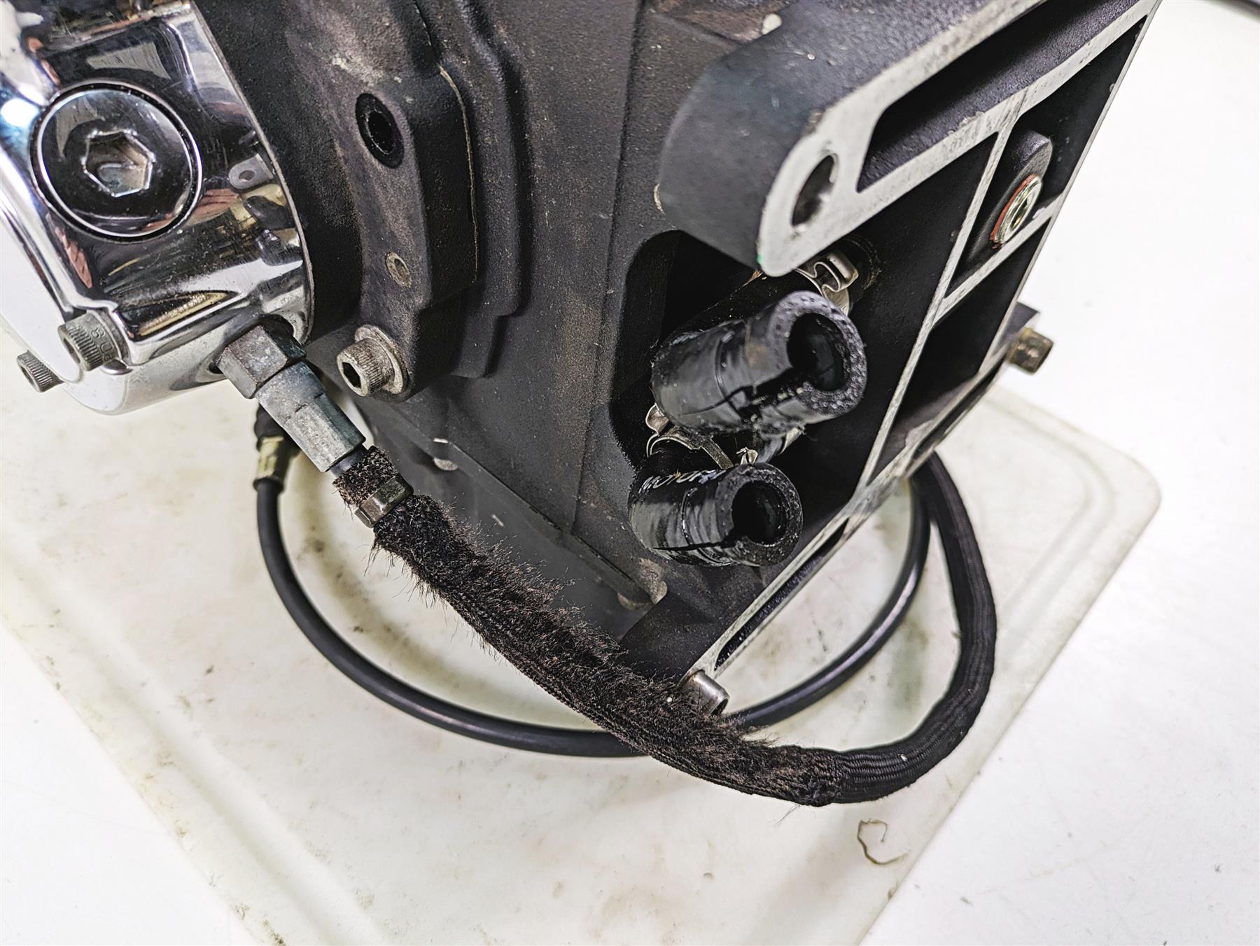 1999 Harley Dyna FXDL Low Rider Transmission Gear Box 5 Speed 18K 33038-99 {{ shop.shopifyCountryName }} - Mototech271