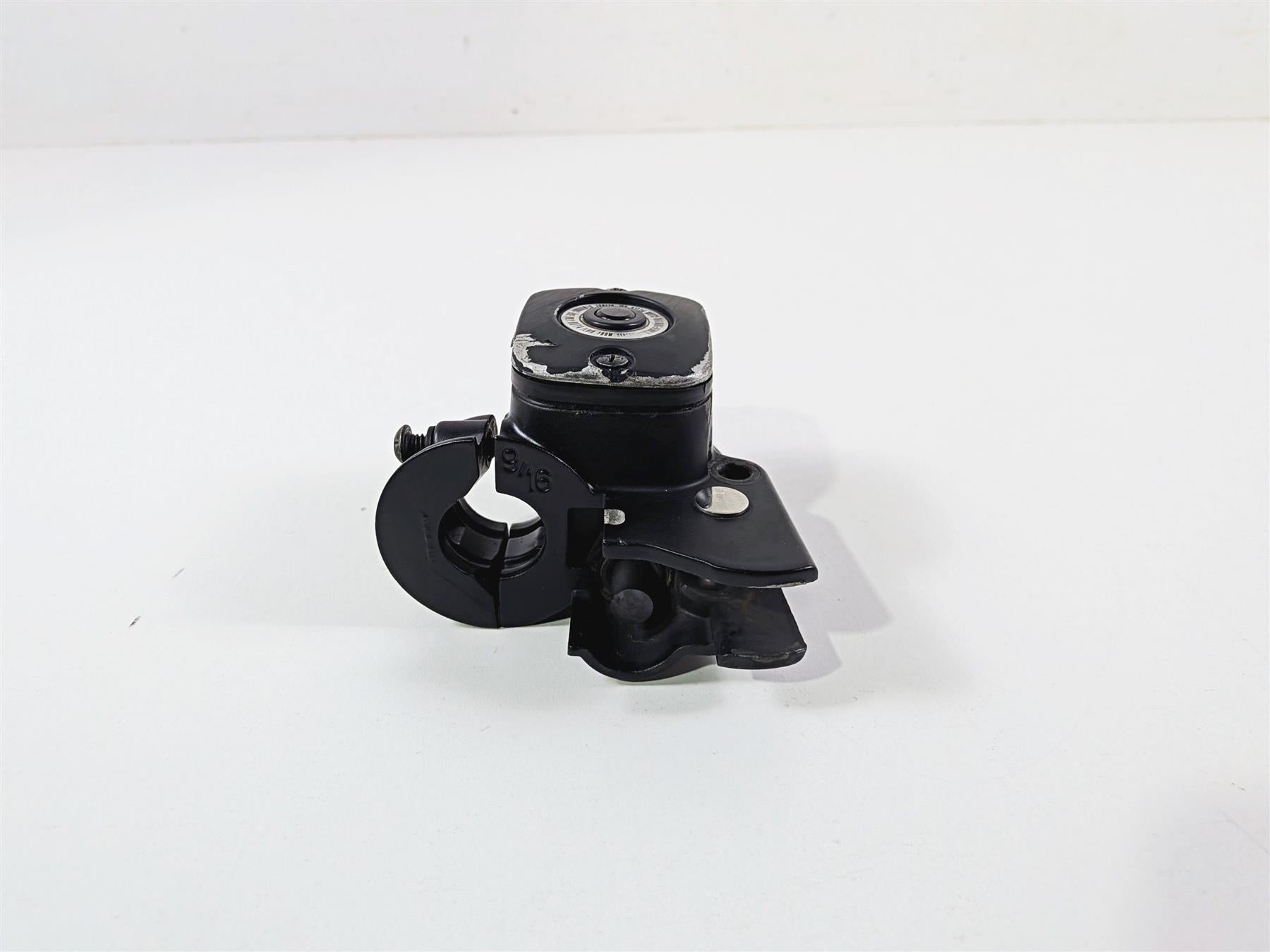 2009 Harley FXCWC Softail Rocker Front 9/16" Brake Master Cylinder 45064-08 {{ shop.shopifyCountryName }} - Mototech271