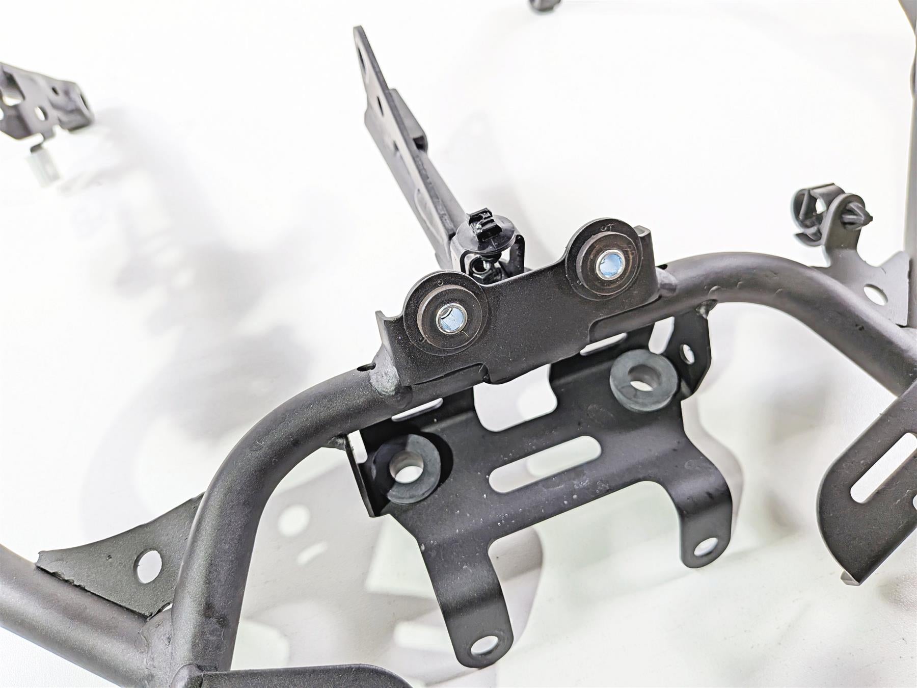 2024 Kawasaki EX500 Ninja 40th An. Front Stay Sub Frame Holder 39137-0744 {{ shop.shopifyCountryName }} - Mototech271