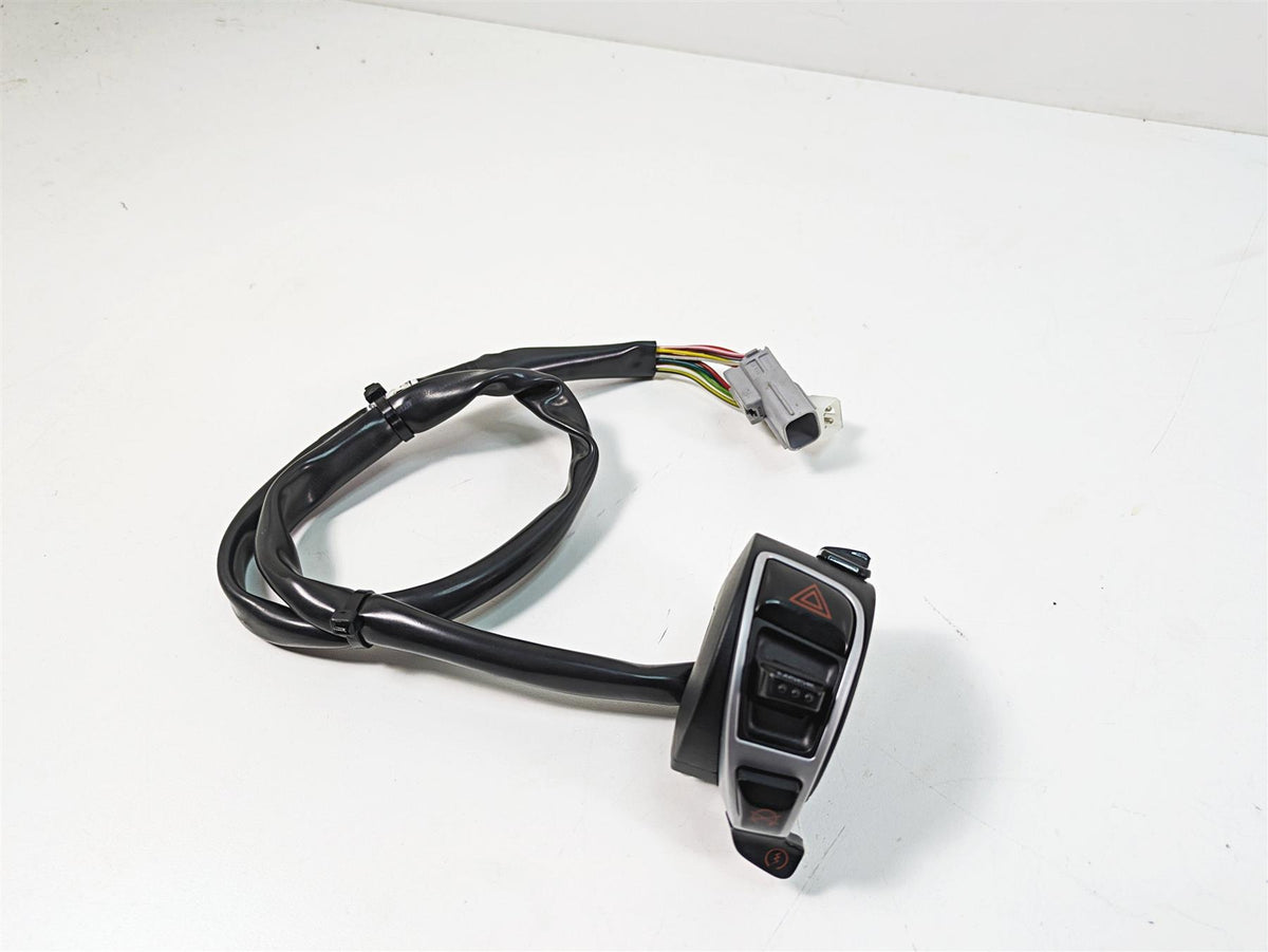 2020 Moto Guzzi V85 TT Adventure Right Hand Start Stop Control Switch 2D000528 {{ shop.shopifyCountryName }} - Mototech271