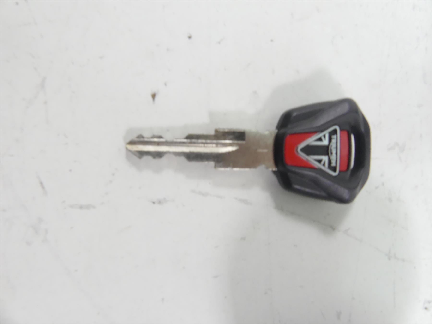 2017 Triumph Thruxton 1200 R Ignition Switch Cdi Ecu Key Set - Read T2501822 {{ shop.shopifyCountryName }} - Mototech271