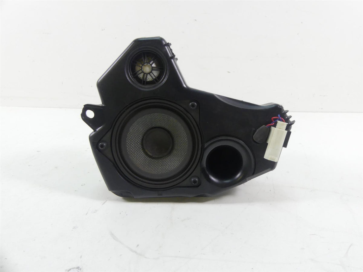 2015 BMW R1200RT K52 Left Side Audio Speaker + Housing Set - Read 65138543457 {{ shop.shopifyCountryName }} - Mototech271