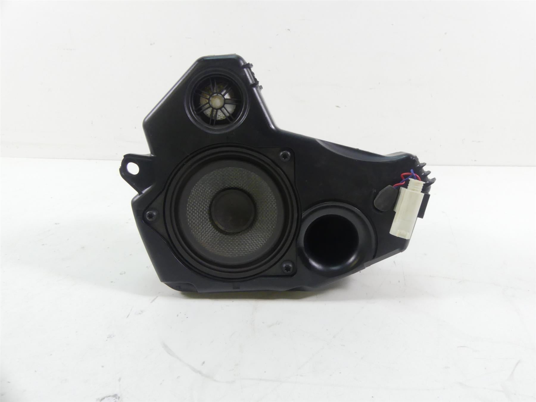 2015 BMW R1200RT K52 Left Side Audio Speaker + Housing Set - Read 65138543457 {{ shop.shopifyCountryName }} - Mototech271