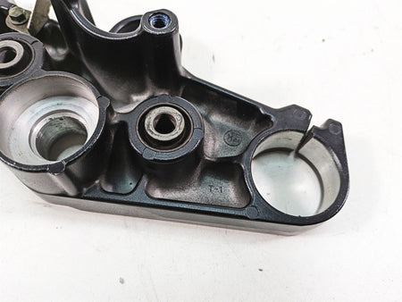 2002 Yamaha FZ1 FZS1000 Fazer Upper Triple Tree Steering Clamp 5LV-W2341-00-00 {{ shop.shopifyCountryName }} - Mototech271