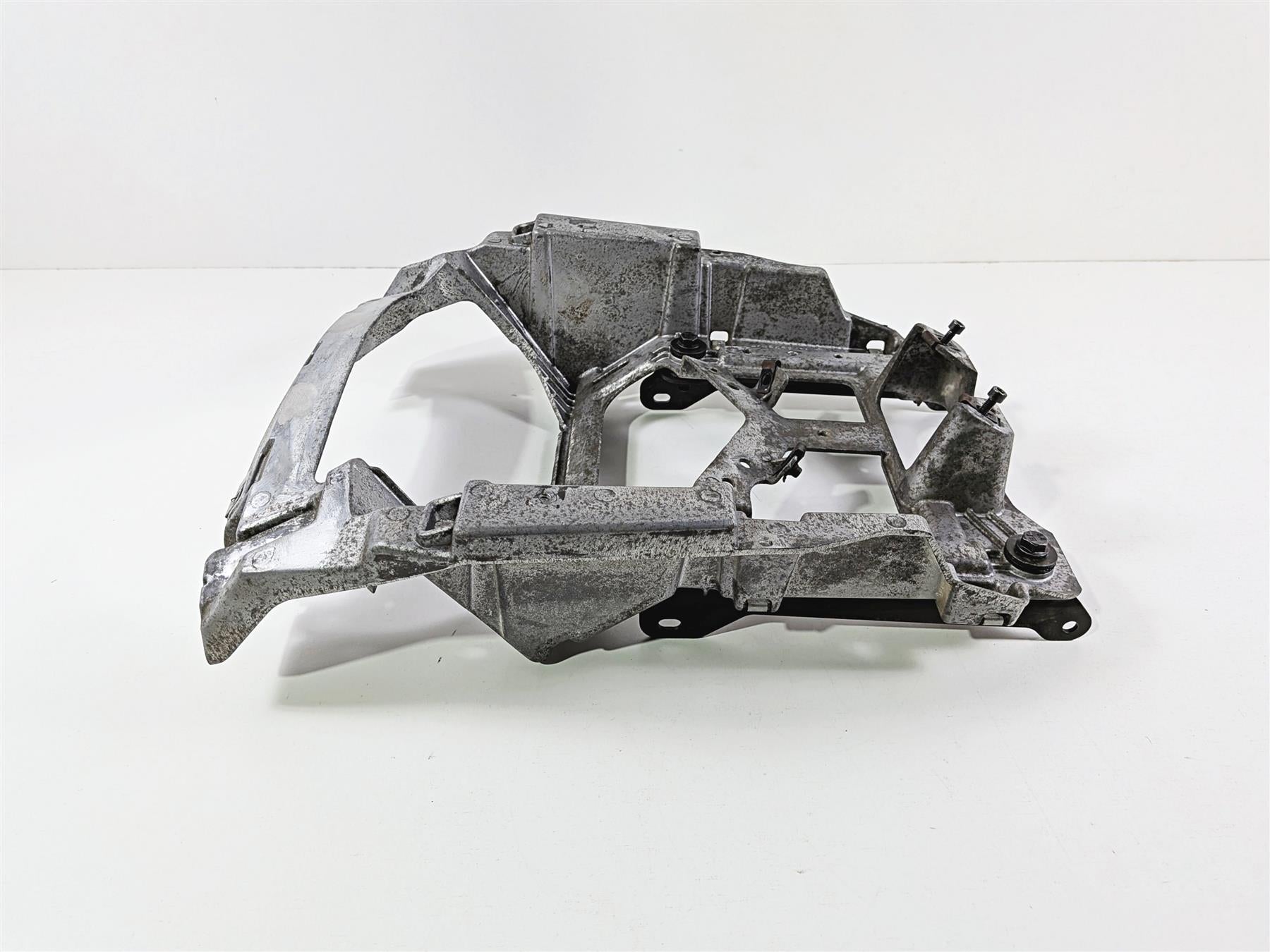 2016 Victory Cross Country Front Fairing Support Stay Holder Carrier 5136536 {{ shop.shopifyCountryName }} - Mototech271