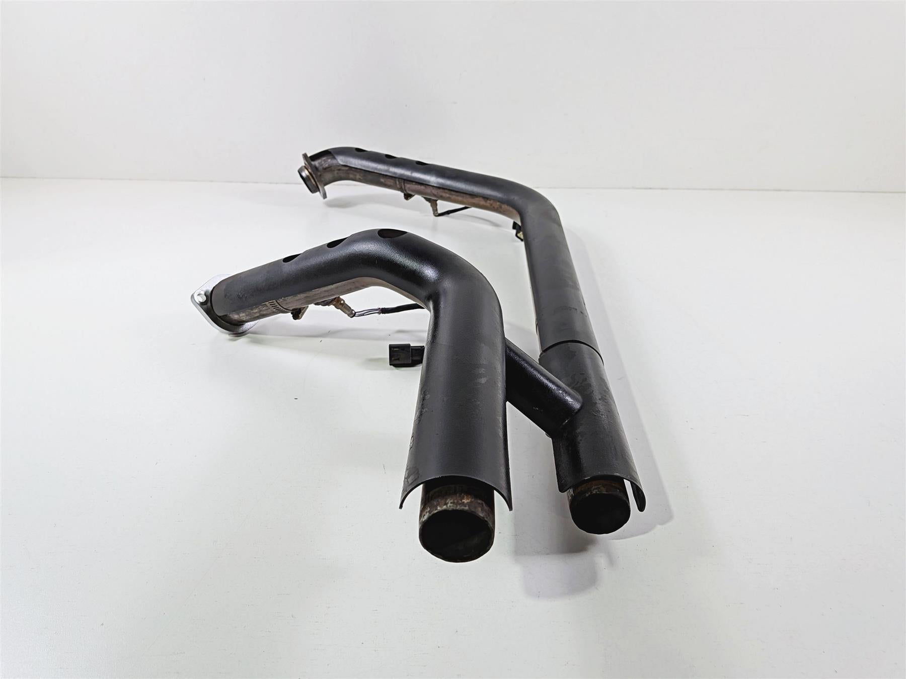 2022 Harley Softail FXLRST Low Rider Stock Exhaust Header & Shield Set 65600264 {{ shop.shopifyCountryName }} - Mototech271
