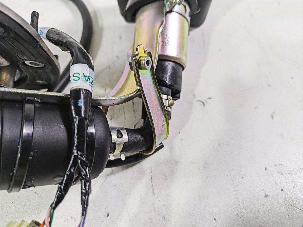 2020 Triumph Street Scrambler 900 Fuel Gas Petrol Pump -Tested T2402902 T1240330 {{ shop.shopifyCountryName }} - Mototech271