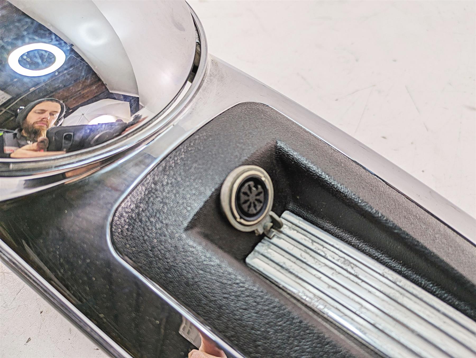 2009 Harley Touring FLHTCU Electra Glide Gas Tank Dash Cover Console 61270-08 {{ shop.shopifyCountryName }} - Mototech271