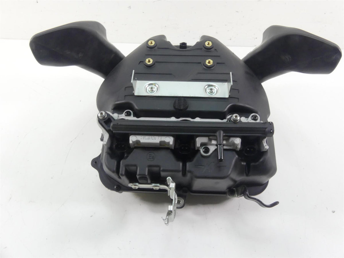2018 Mv Agusta Brutale 800 RR Air Box Filter Cleaner & Intake Tube Set 8000C2370 {{ shop.shopifyCountryName }} - Mototech271