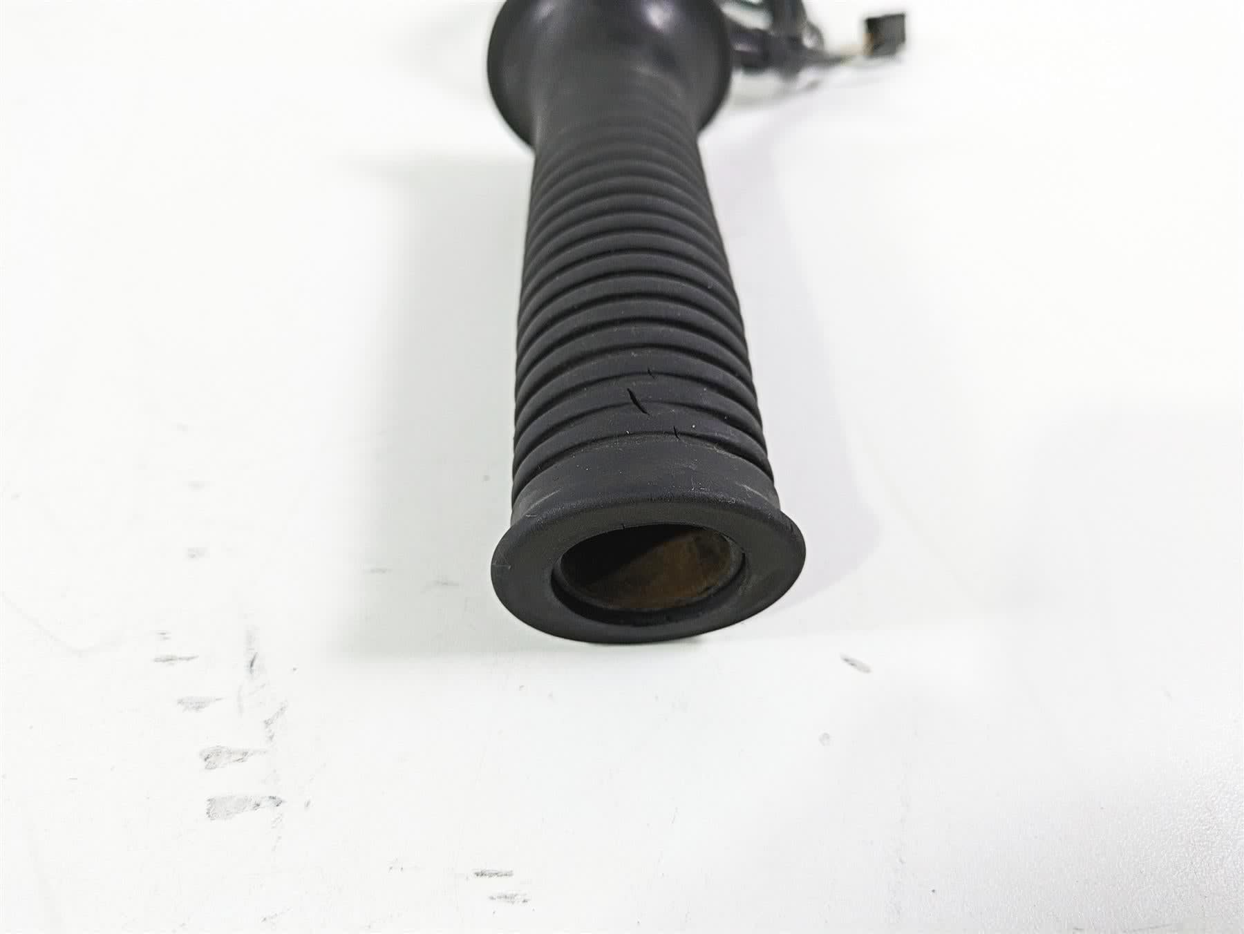 2004 BMW R1150GS R21 L+R Heated Hand Grip Set -READ 61317694813 61317710440 {{ shop.shopifyCountryName }} - Mototech271